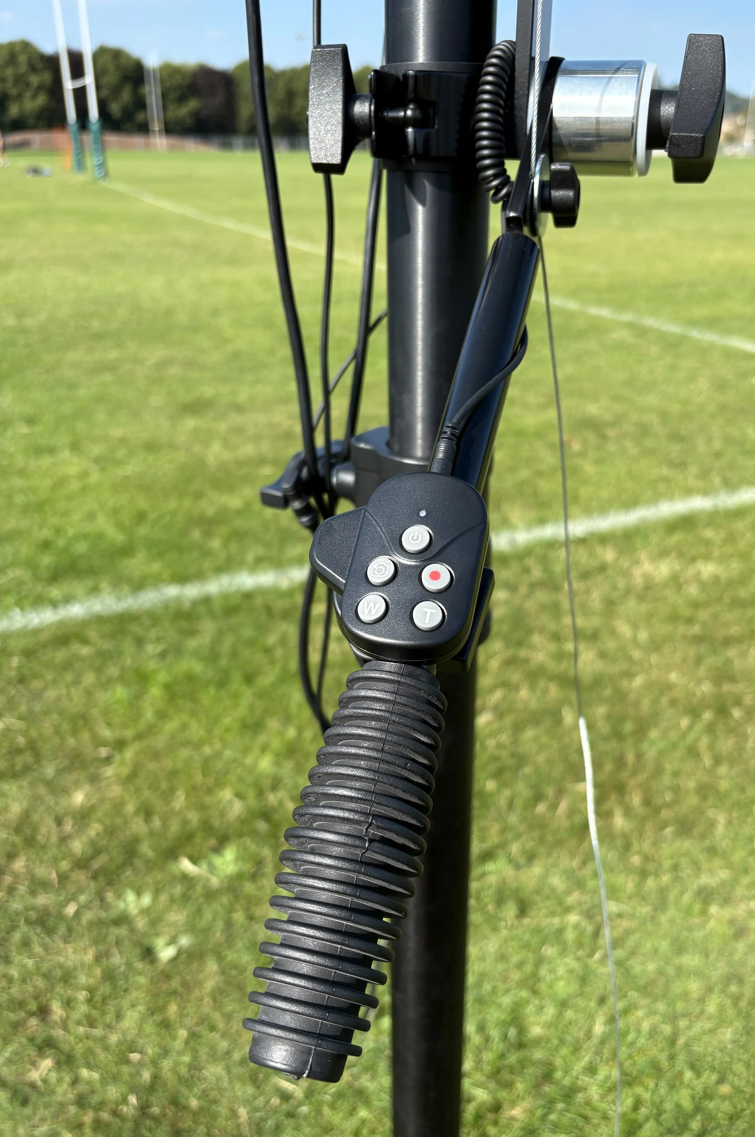 Sportsmasts-Premier-Remote-4.jpg