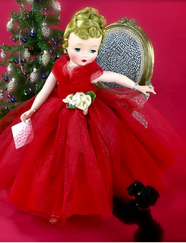 CissyChristmas redgown2021-12-15 at 18.27.00.png