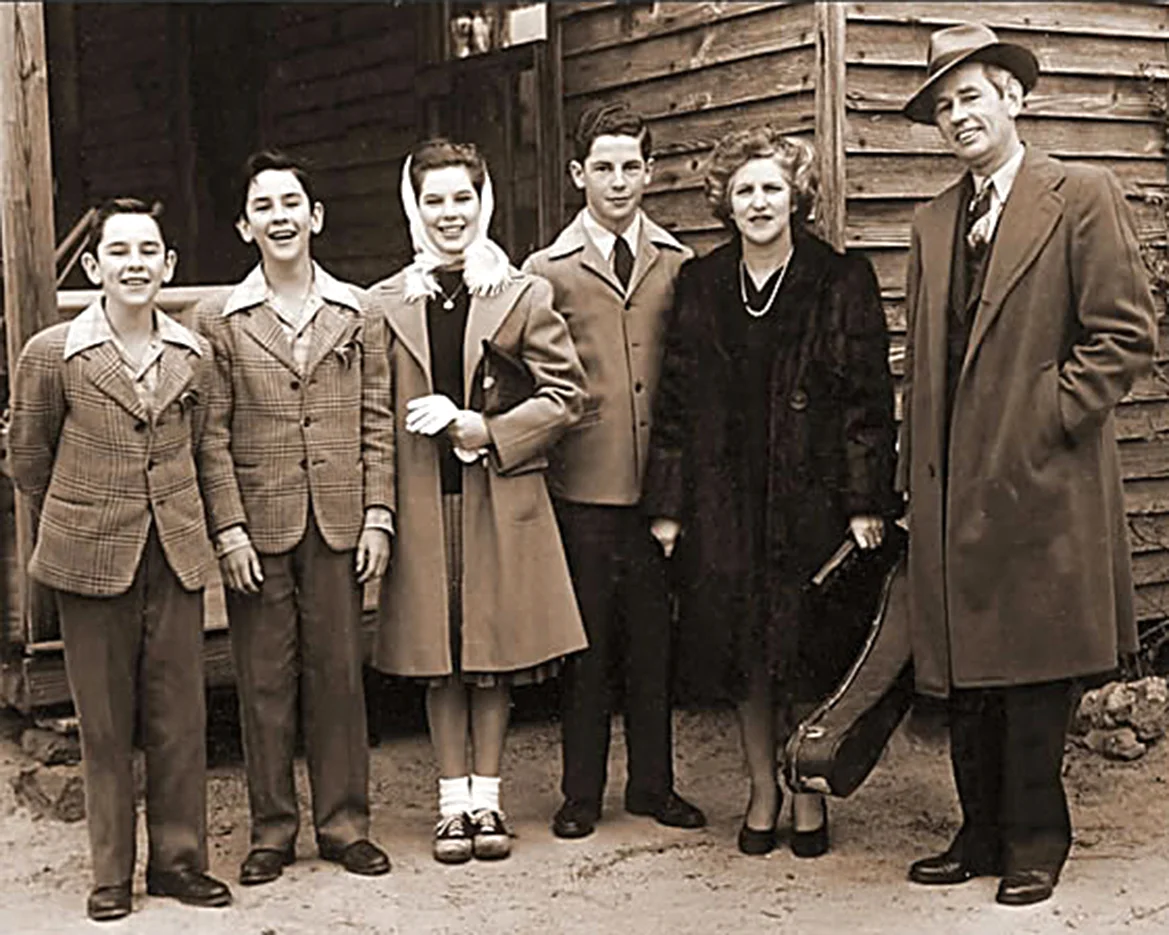 JOHNSON FAMILY SINGERS