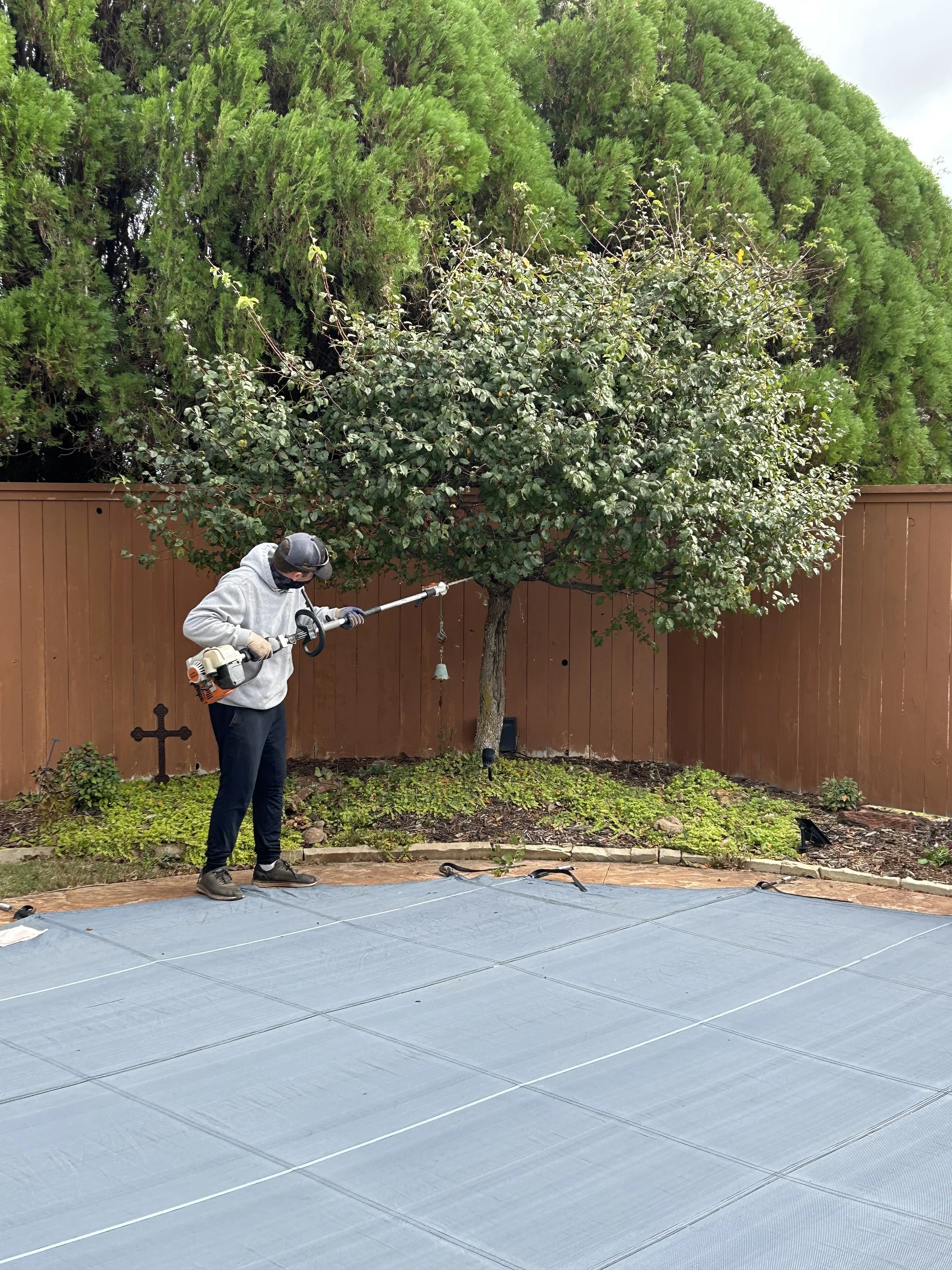 garys pool trim .jpg