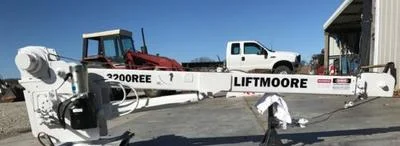3200REE Liftmoore Auto Crane 3200lb Lift Capacity New Pump, Controller 3203 PRX