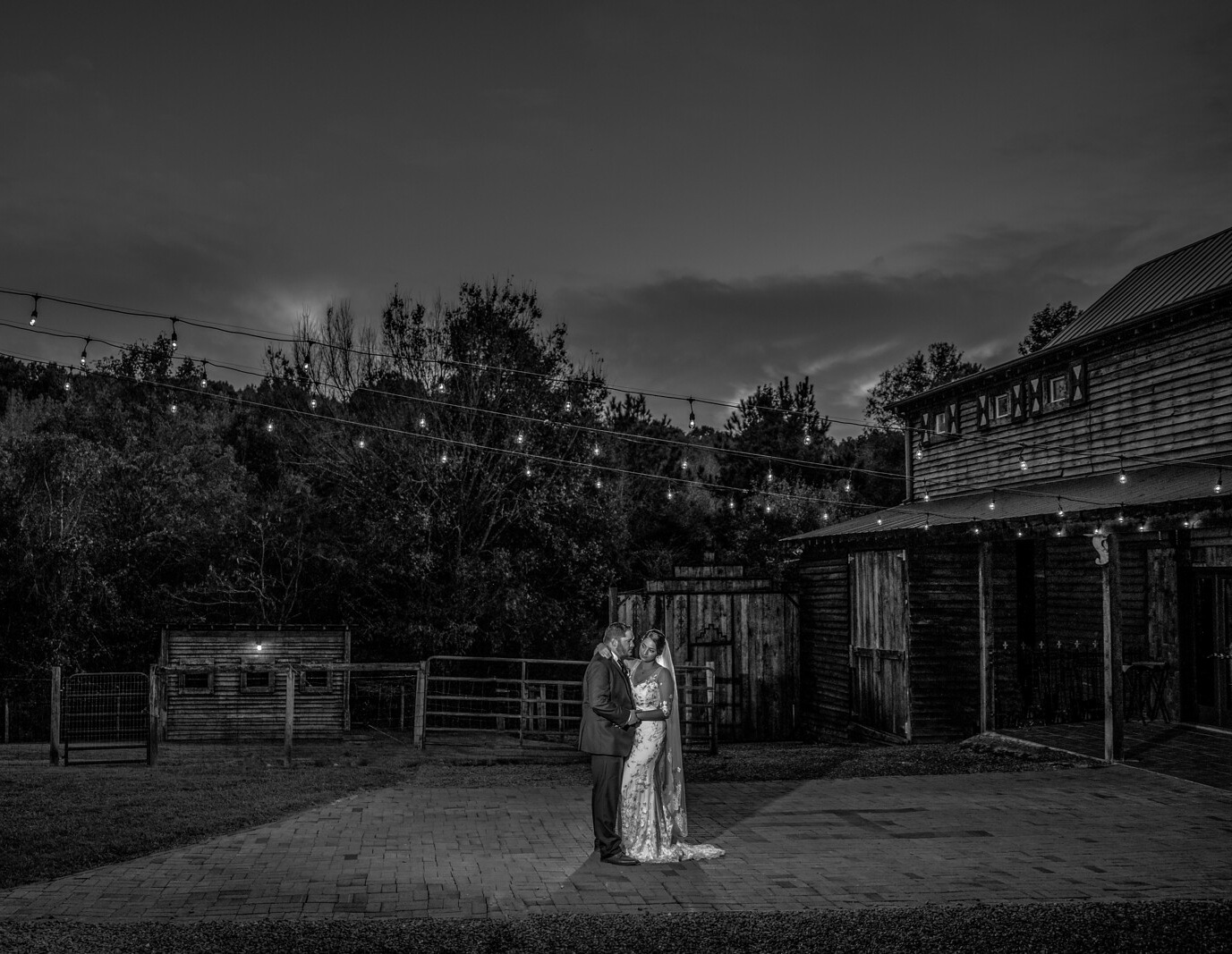 Barn patio BW bride groom (1).jpg