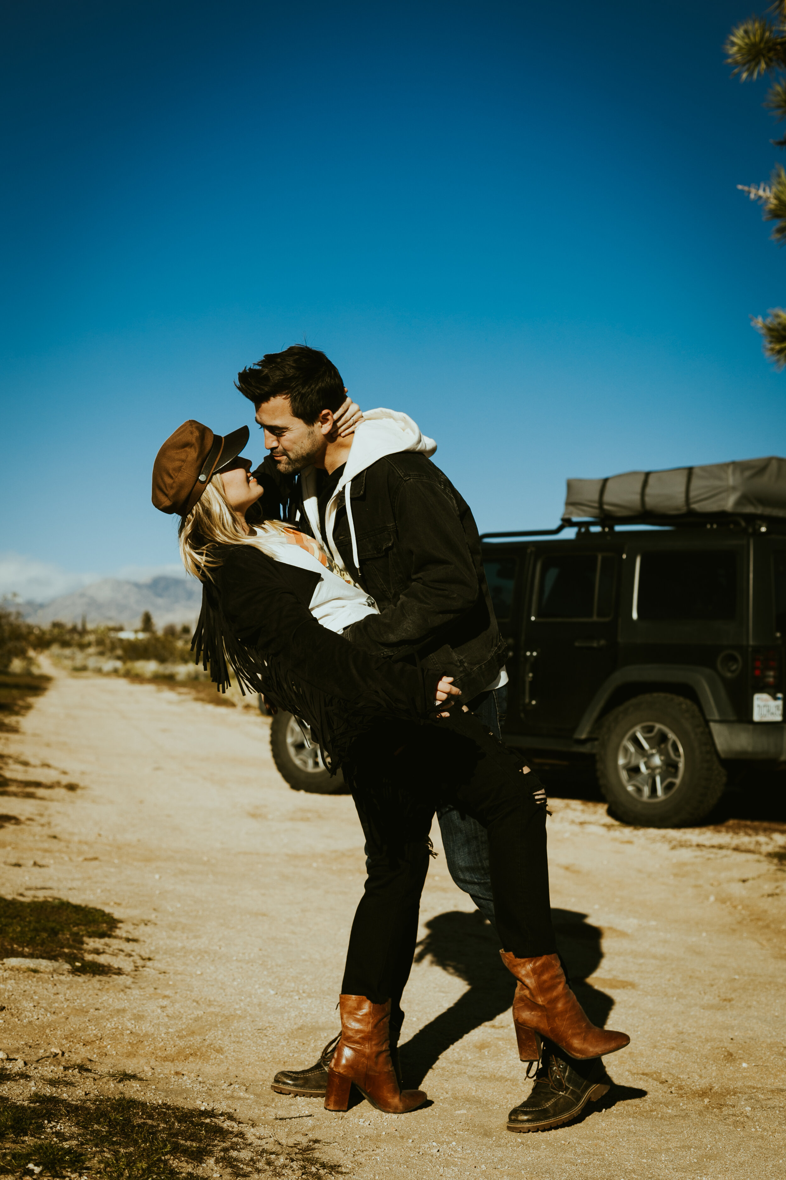 Joshua tree national park twentynine palms california engagement photos couple photo session engagement photoshoot engagement outfit inspo desert couple photos couple pose ideas-21.jpg