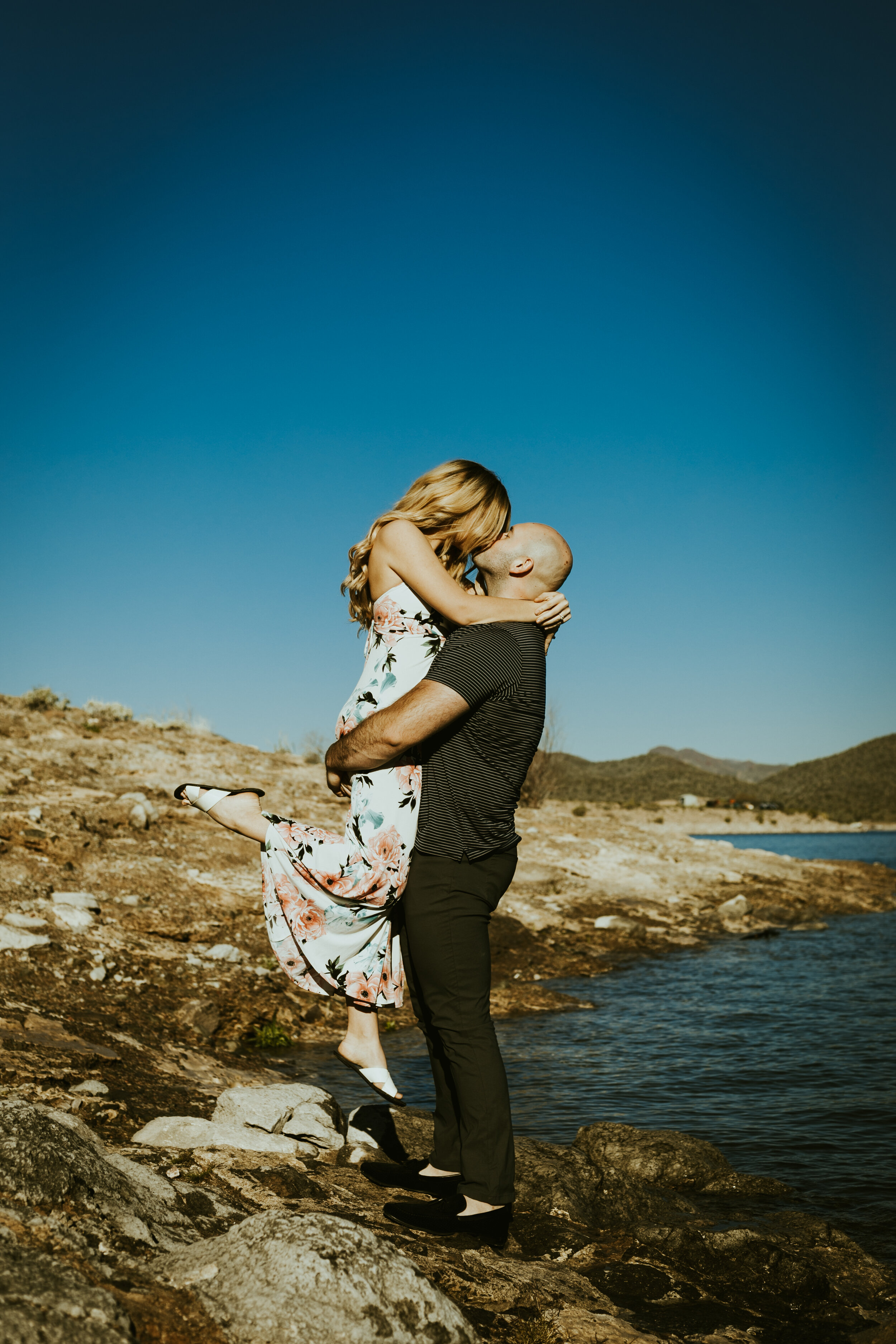 lake pleasant peoria arizona couple photos anniversary pictures engagement outfit inspo summer couple posing ideas baby announcement-6.jpg