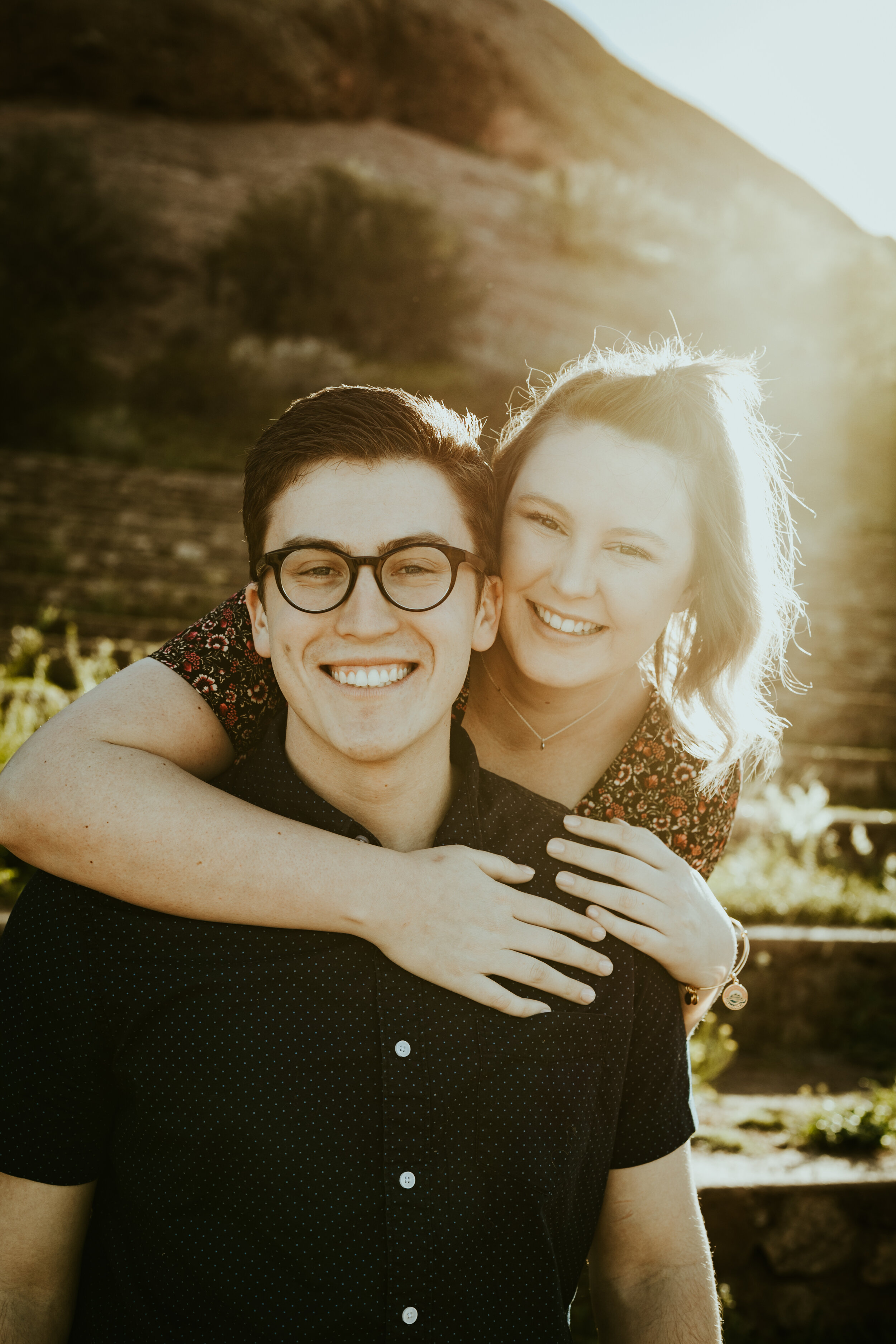 Papago Park Phoenix Arizona Couple Session Engagement photo outfit ideas couples posin inspo desert sunset shoot-9.jpg