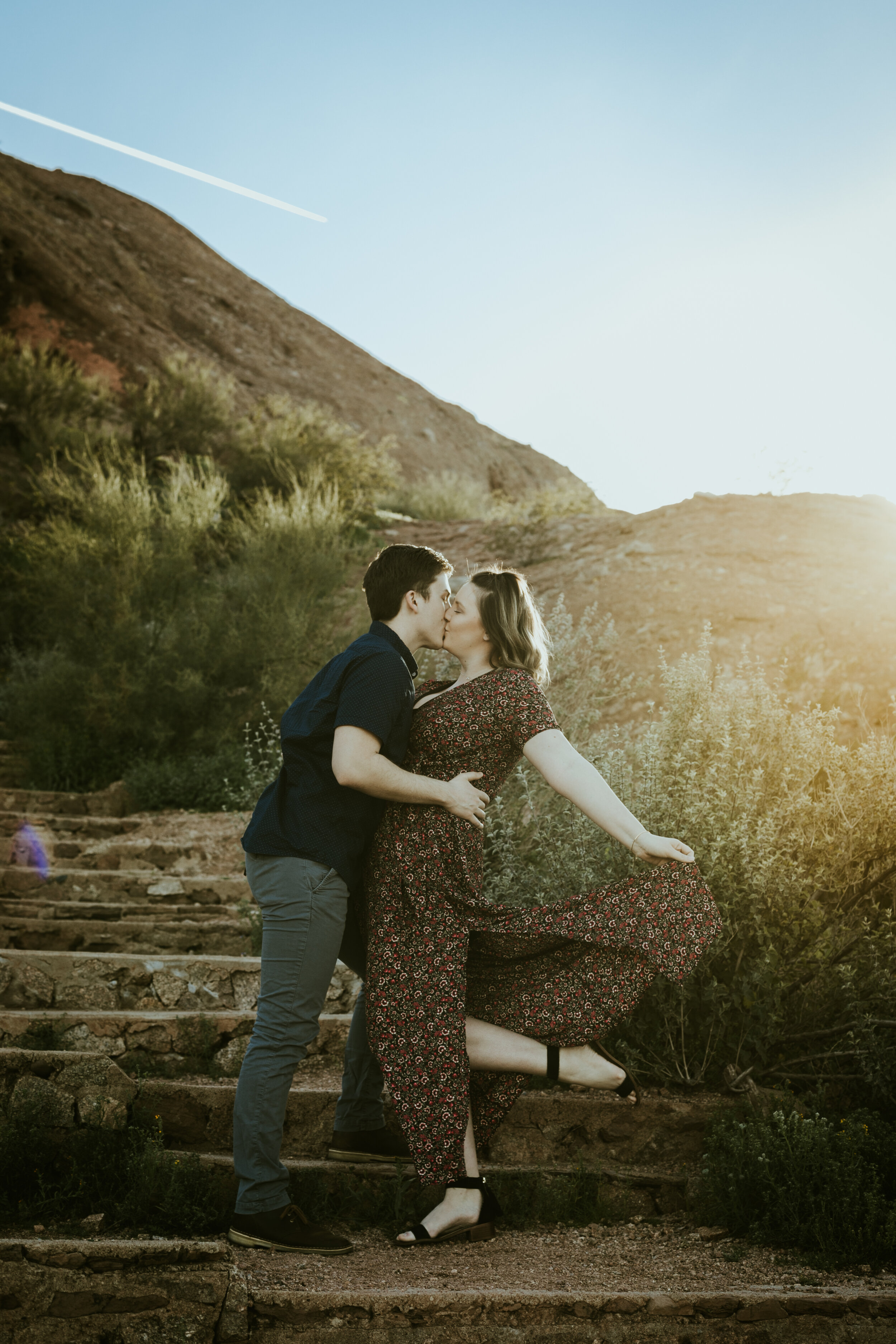 Papago Park Phoenix Arizona Couple Session Engagement photo outfit ideas couples posin inspo desert sunset shoot-16.jpg