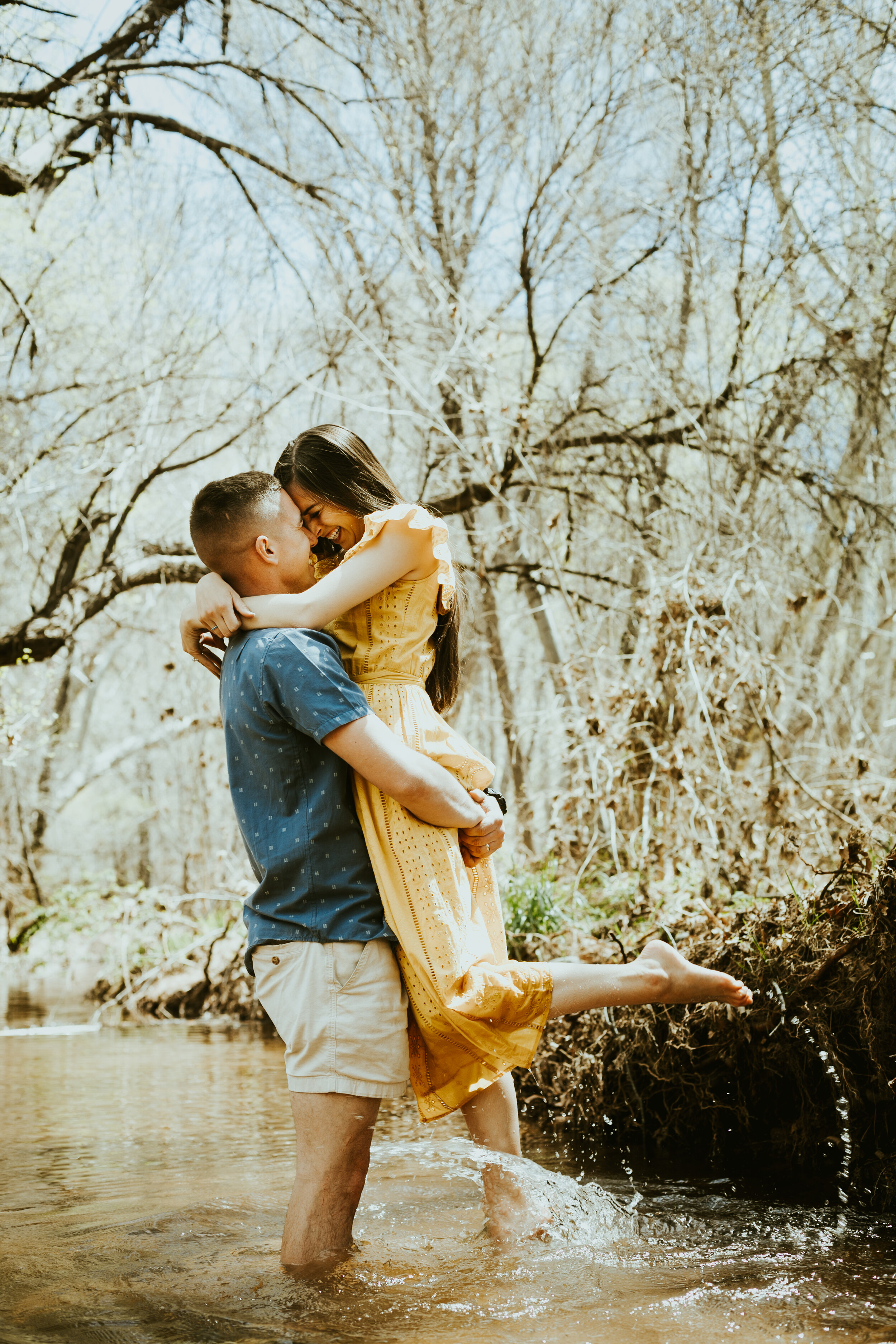 red rock crossing sedona arizona cathedral rock crescent moon ranch couple photos engagement photo outfit inspiration couple posing ideas midday photos anniversary photos-26.jpg