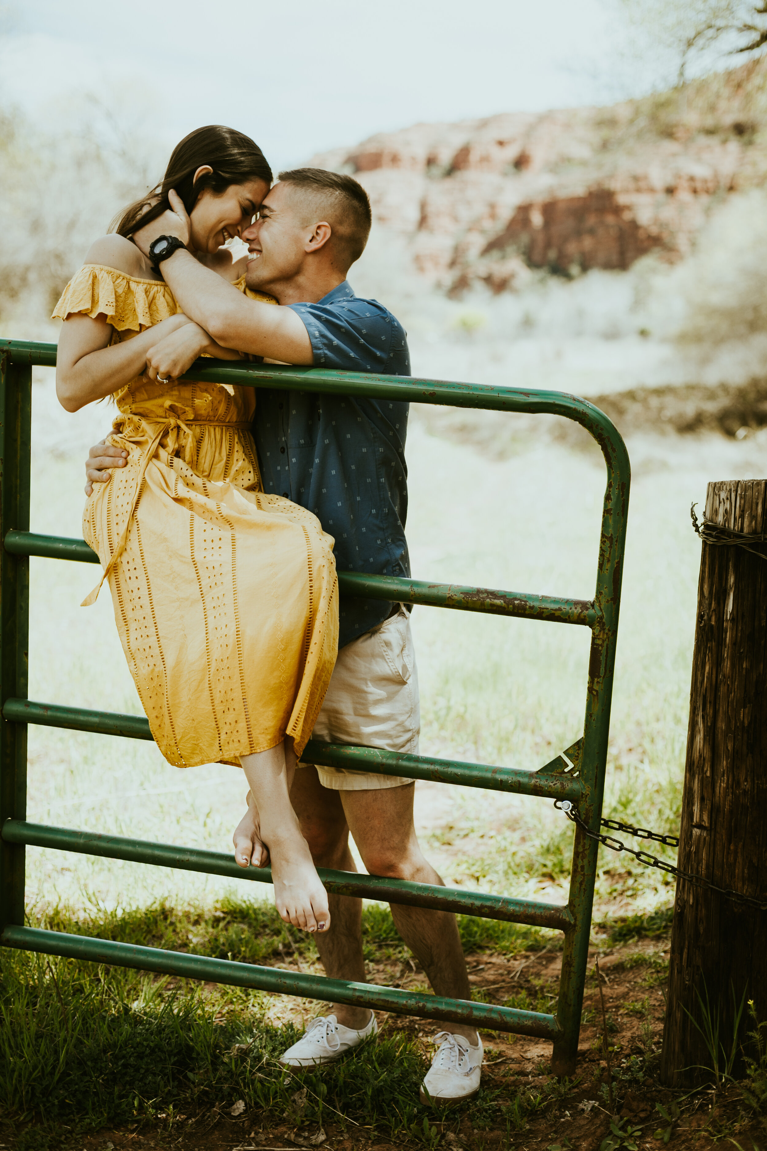 red rock crossing sedona arizona cathedral rock crescent moon ranch couple photos engagement photo outfit inspiration couple posing ideas midday photos anniversary photos-31.jpg