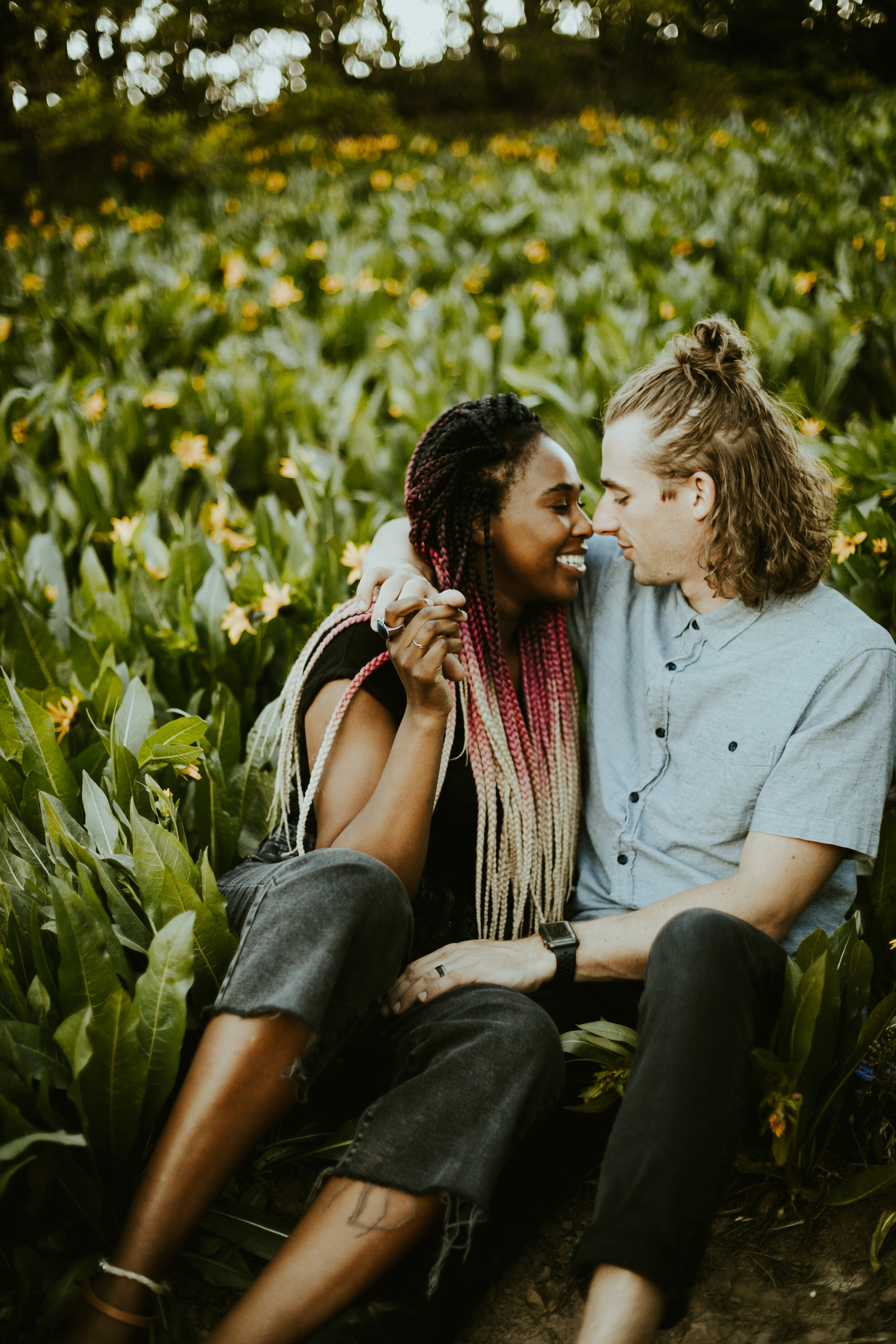 provo utah anniversary session frankely photography arizona engagement photographer couple outfit ideas engagement posing inspo-10.jpg