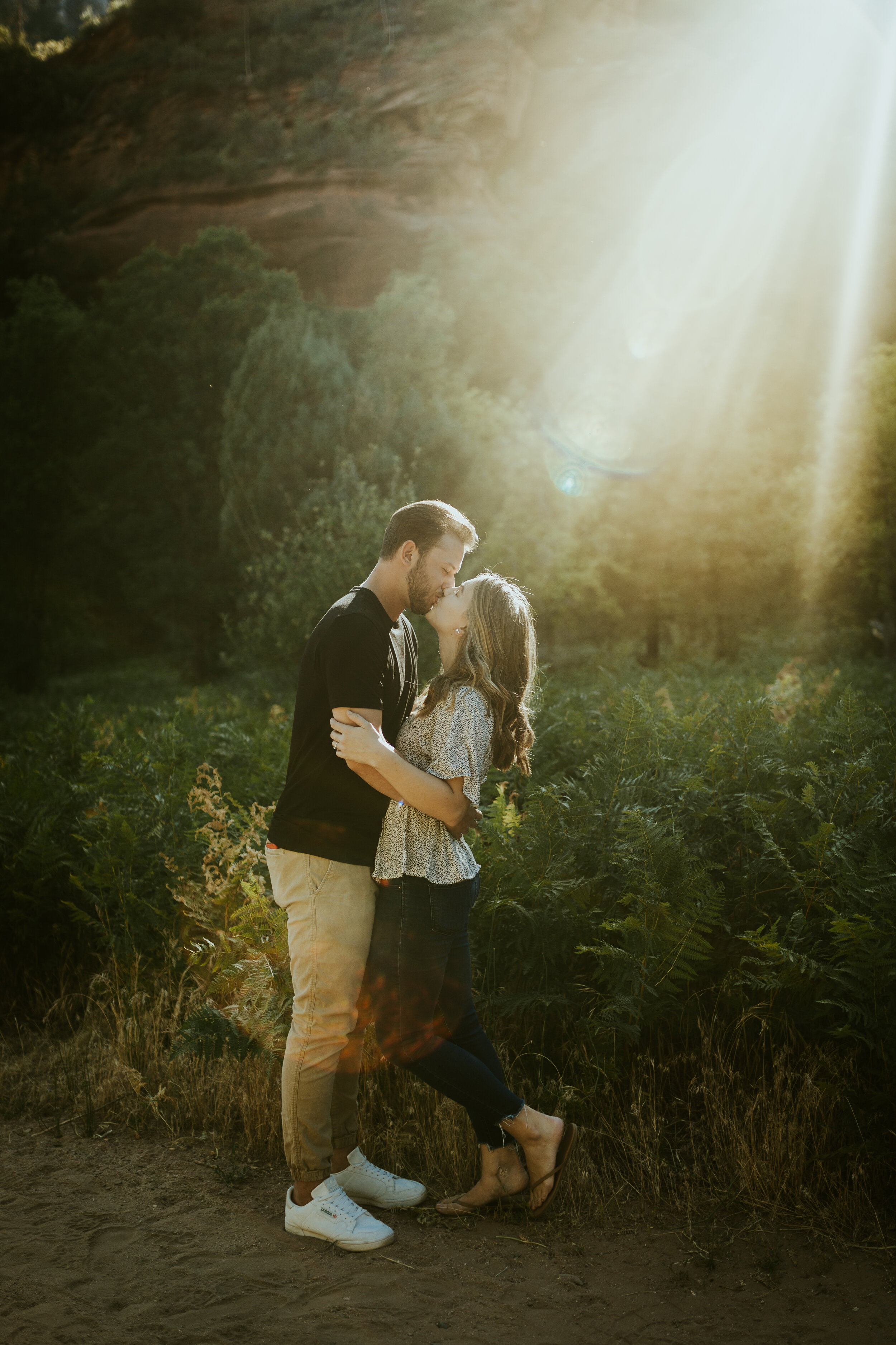 west fork sedona arizona engagement photos outfit inspiration for couples casual summer clothing-1.jpg