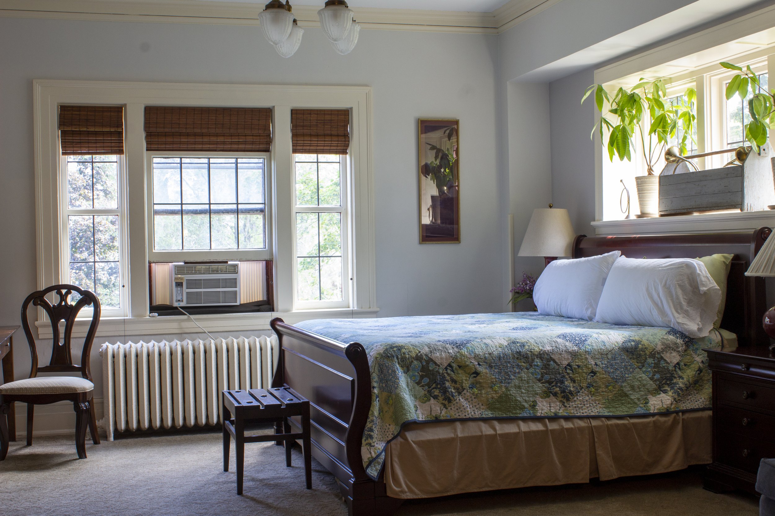 Room-1-Lafayette-House-Bed-and-Breakfast-002.jpg