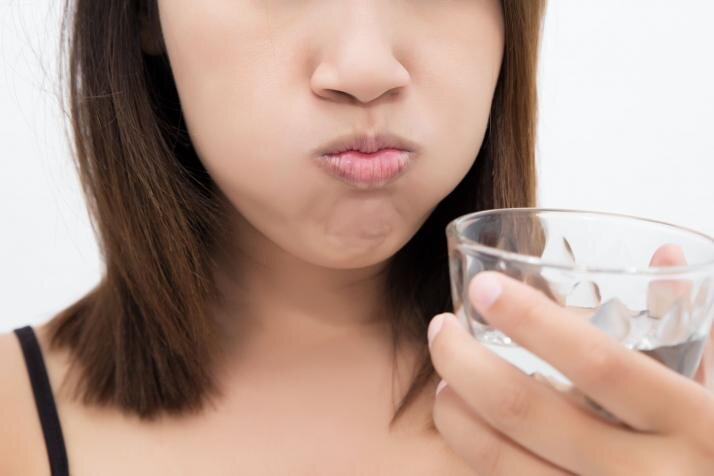 Oil pulling naj postane del jutranje rutine