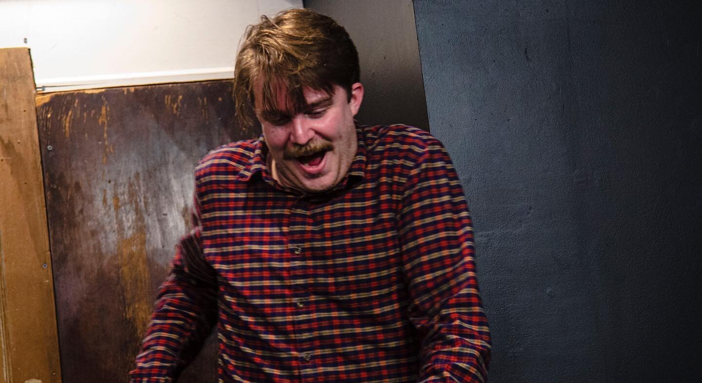 Don&rsquo;t you wanna come feel some pure joy tonight at The HIT, don&rsquo;t you just wanna even be in the room where someone is experiencing this much joy? Come see improv tonight.
.
7PM- Free Mixer with PSYENTZ
8PM- Side Hustle + Bandjob
9PM- Solo