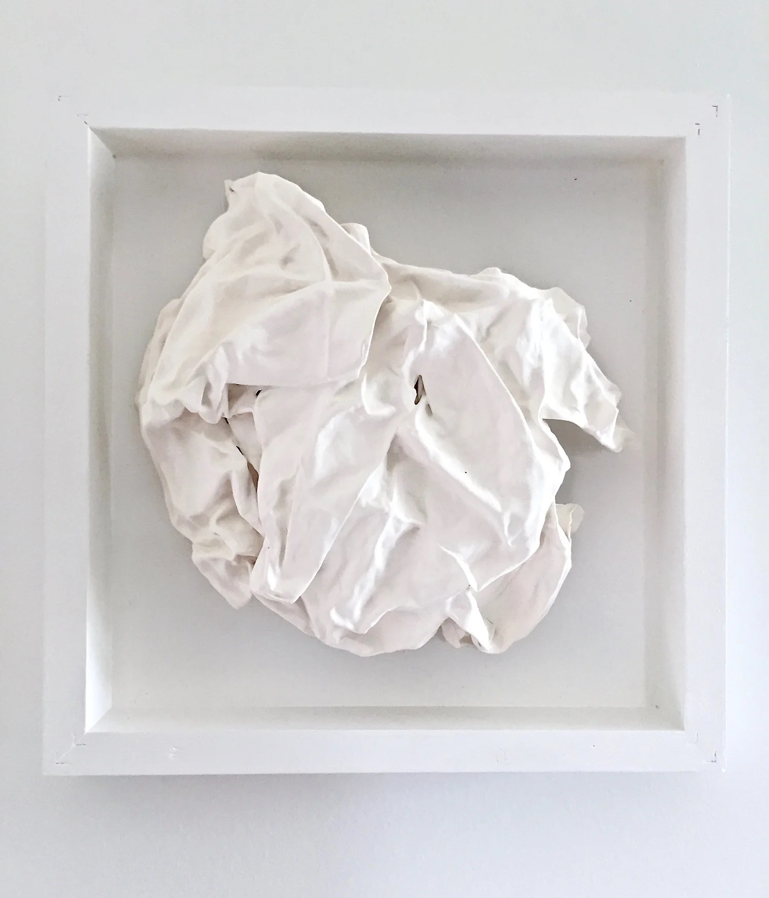 gabrielle-strong-contemporary-sculptural-ceramics-fabric-rags-riches-2.jpg
