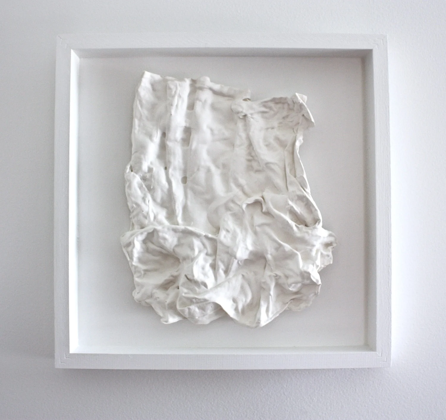 gabrielle-strong-contemporary-sculptural-ceramics-fabric-rags-riches-5.jpg
