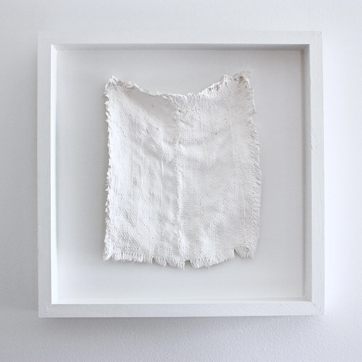 gabrielle-strong-contemporary-sculptural-ceramics-fabric-rags-riches-4.jpg