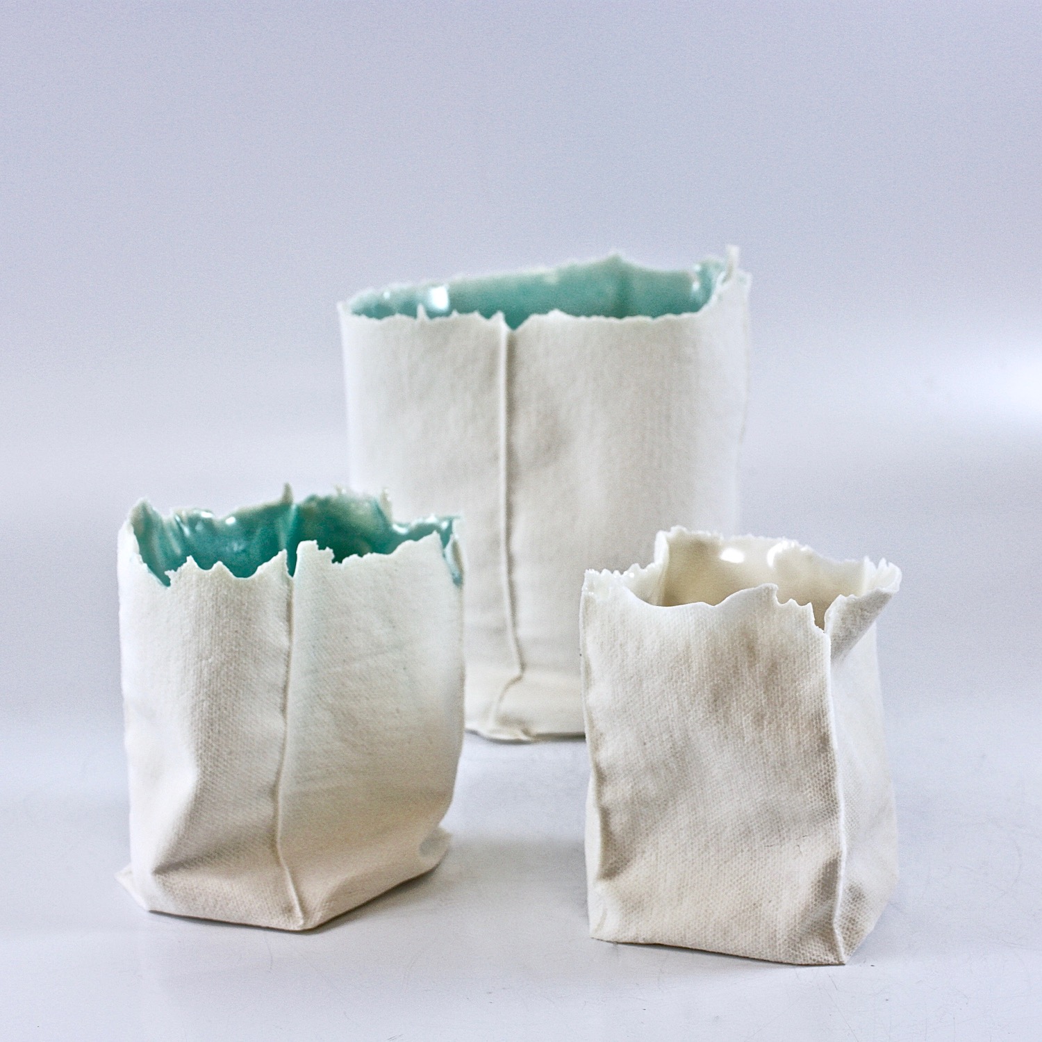 gabrielle-strong-contemporary-sculptural-ceramics-porcelain-canvas-vessels.jpg