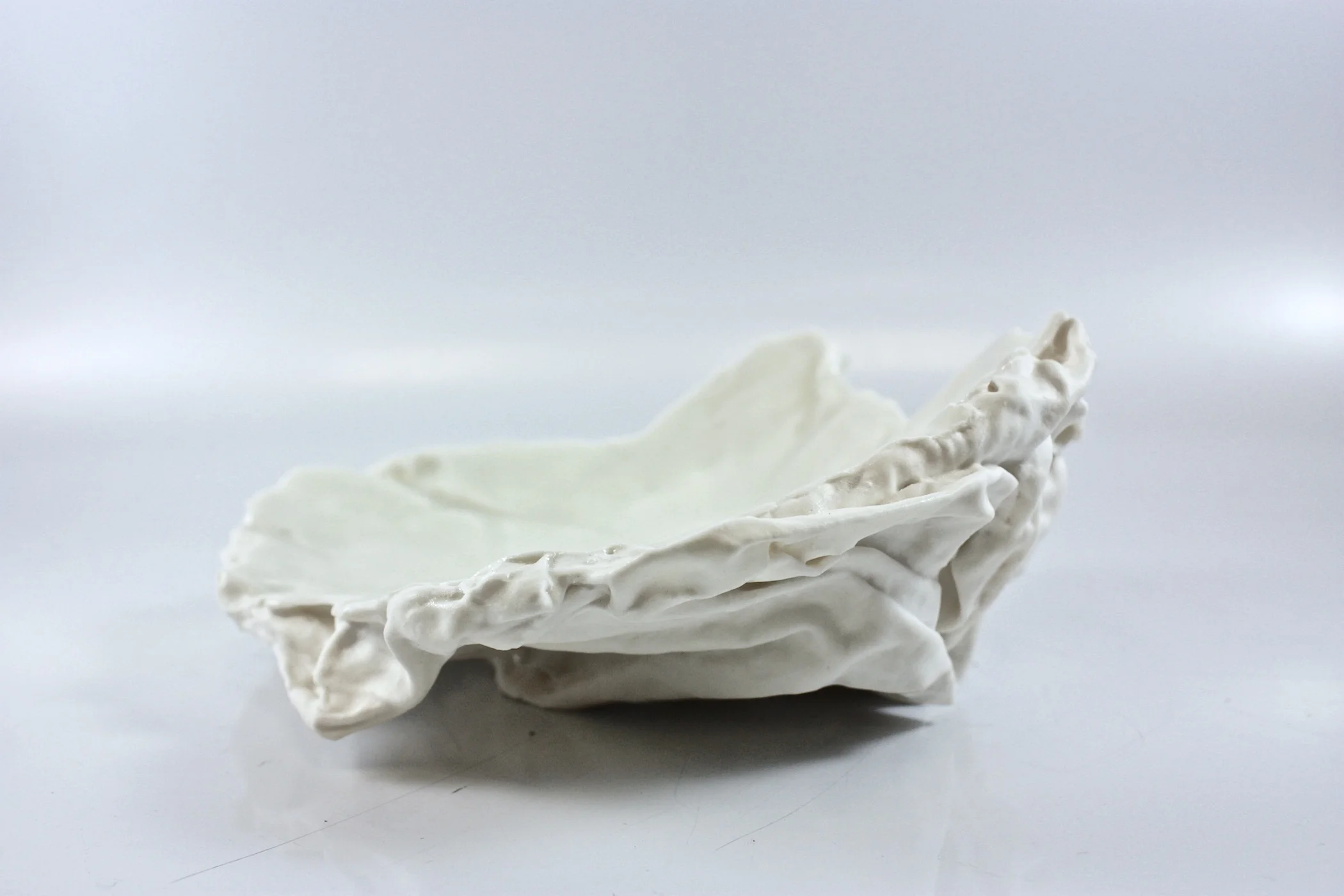 gabrielle-strong-contemporary-sculptural-ceramics-porcelain-fabric-platter.jpg