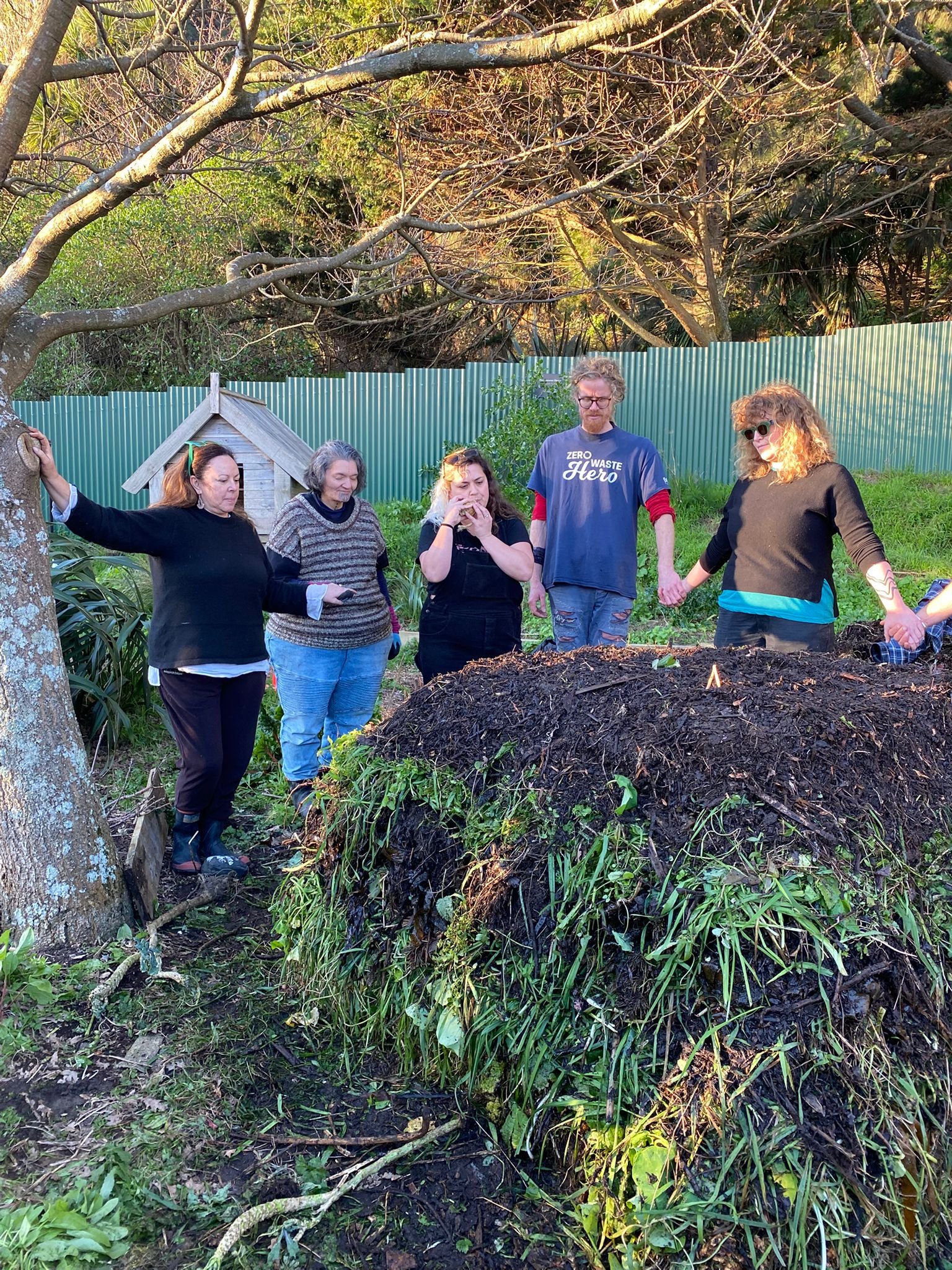 Building a static compost pile - Earthworkers 2025