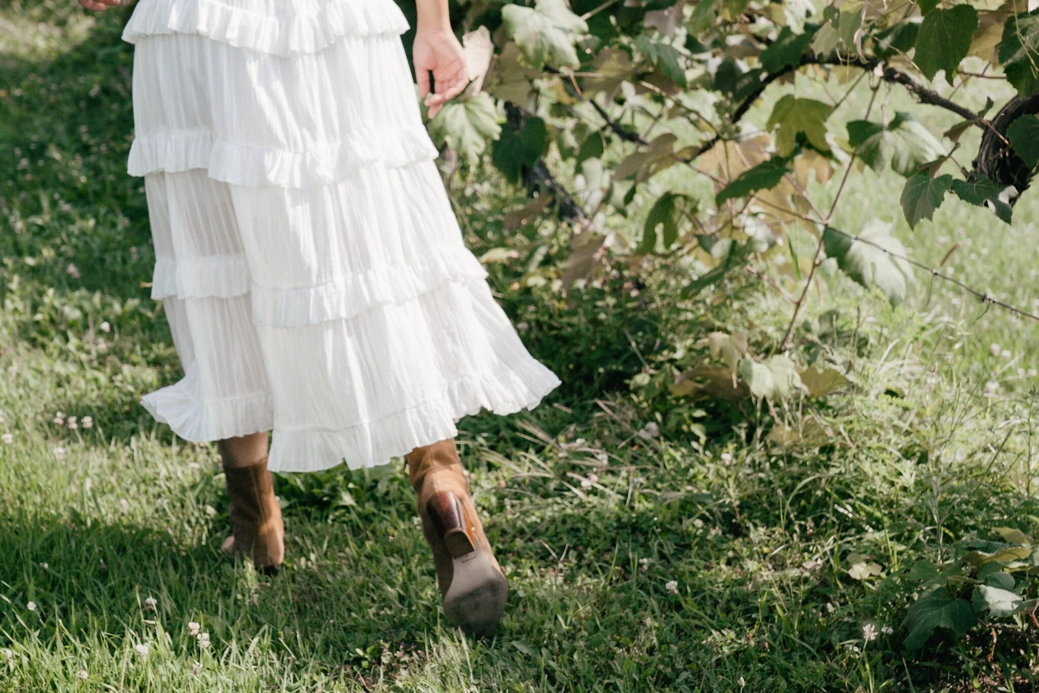 boho-summer-canandaigua-lake-family-photos-12-min.jpg