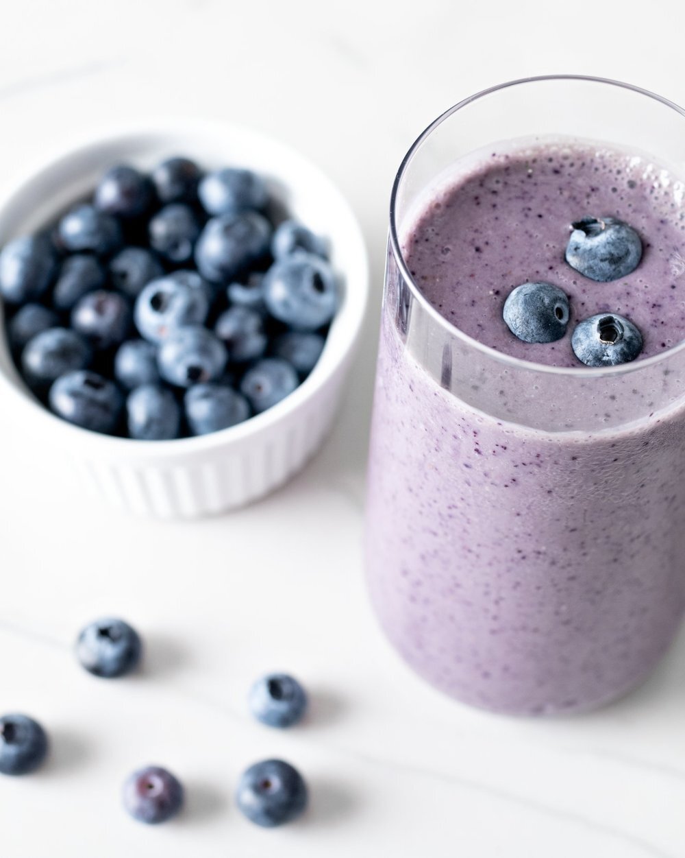 BLUEBERRY SPINACH SMOOTHIE