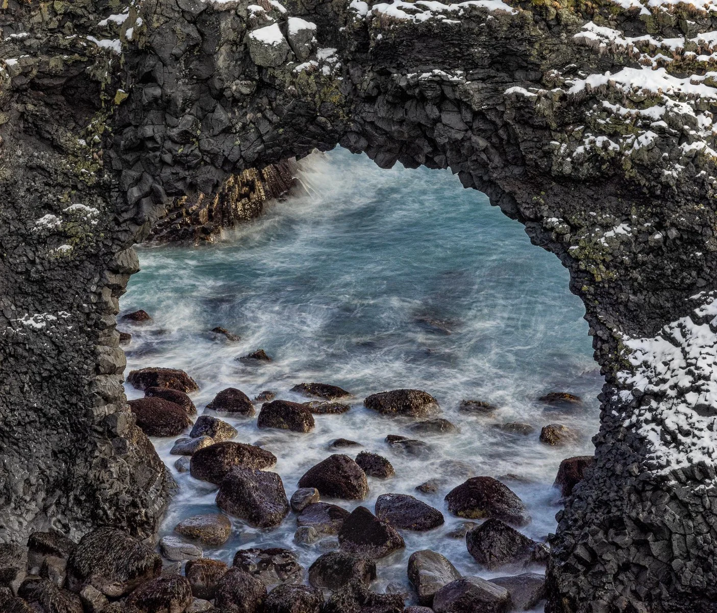 Accepted - 4---Sue-Gabriel---Window-to-the-waves.jpg