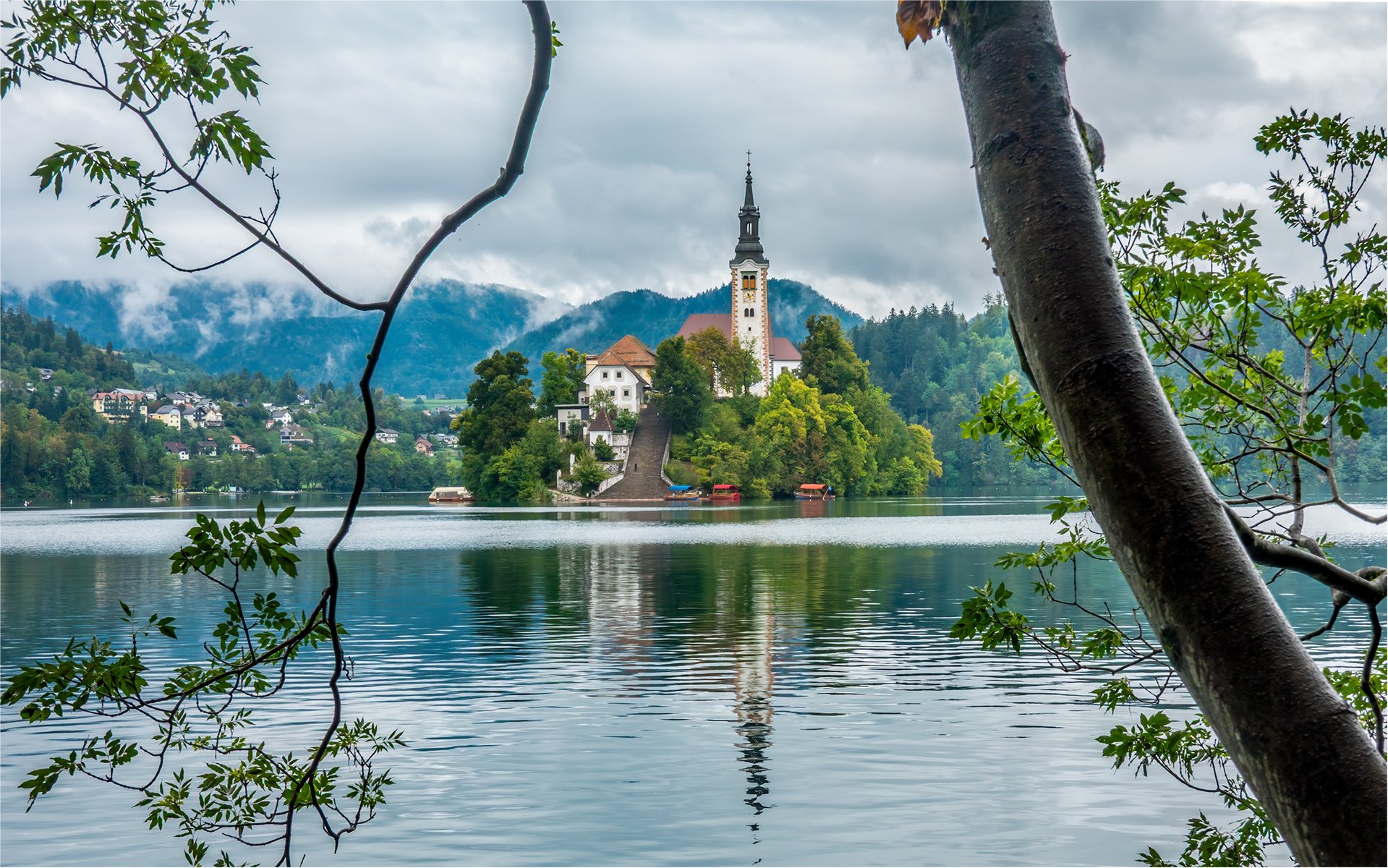 Commended - 5---Bruce-Gimber---Lake-Bled.jpg