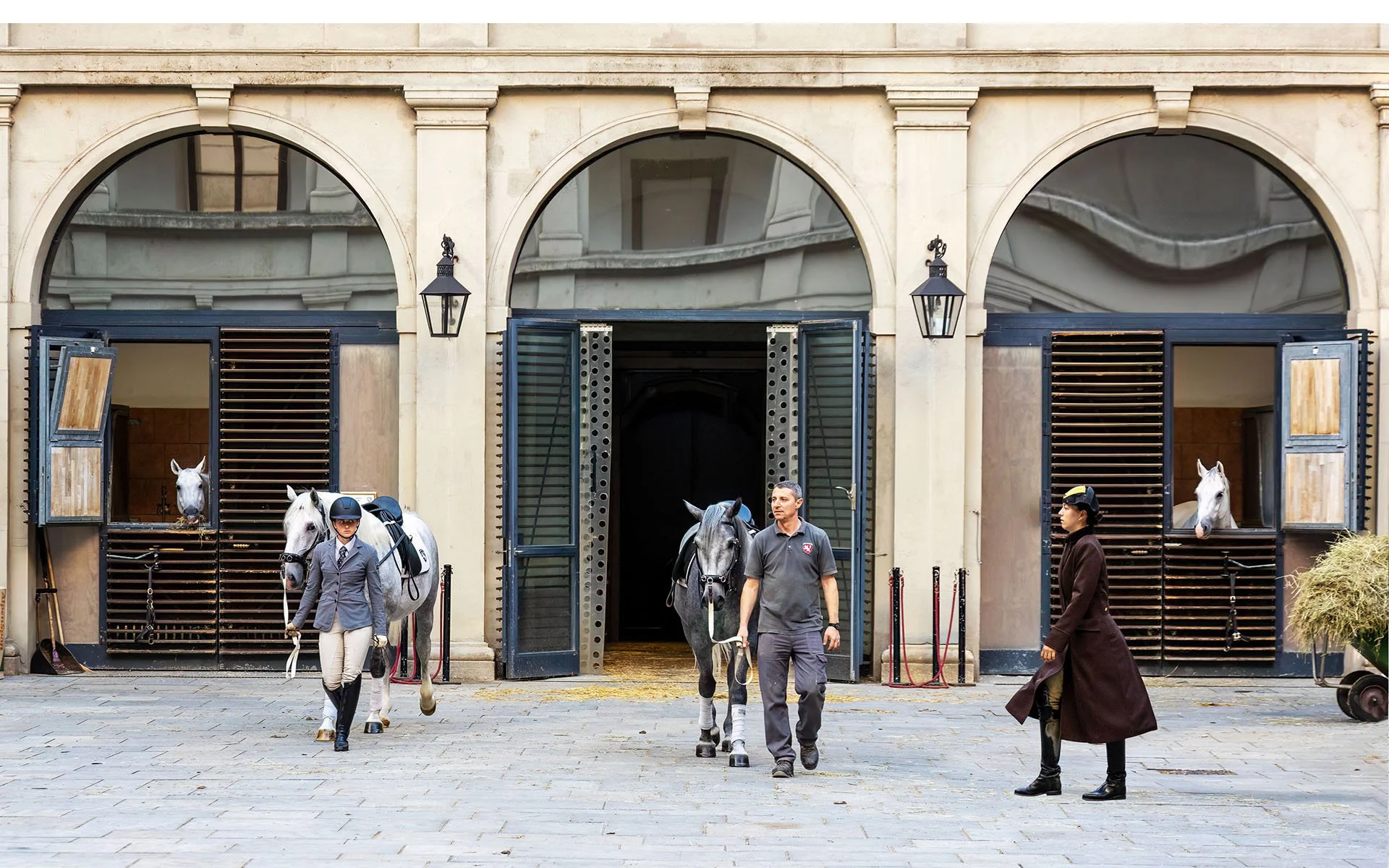 Commended - 5---Dinah-James---Getting-Ready-For-The-Show.jpg