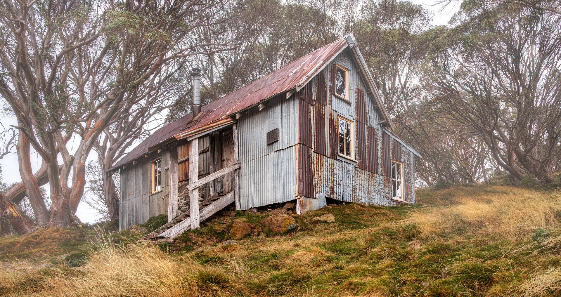 Commended - 5---Lynn-Stephens-Tait---High-Country-Hut.jpg
