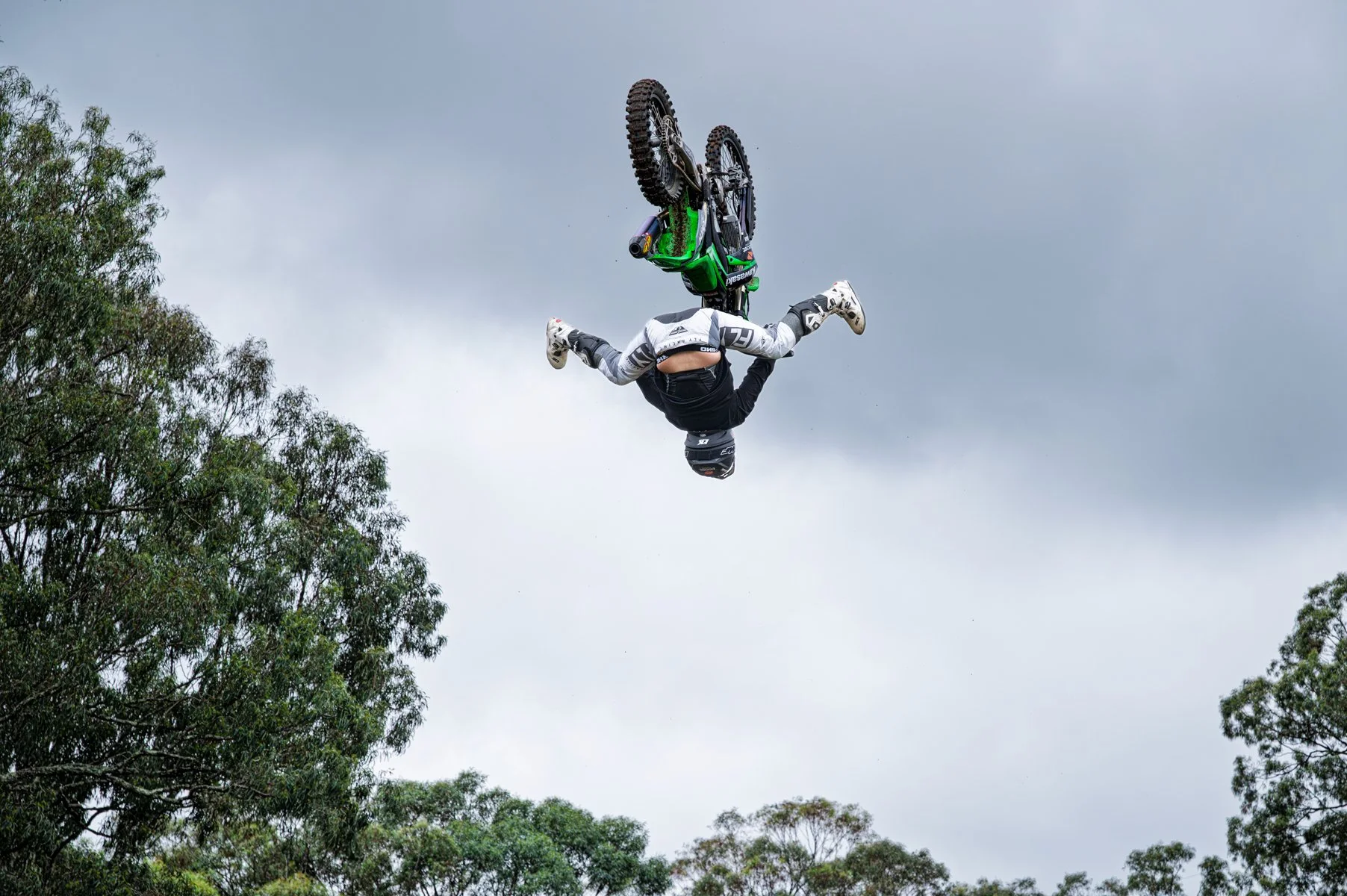 Commended - 5---Lynn-Stephens-Tait---Suspended-Velocity.jpg