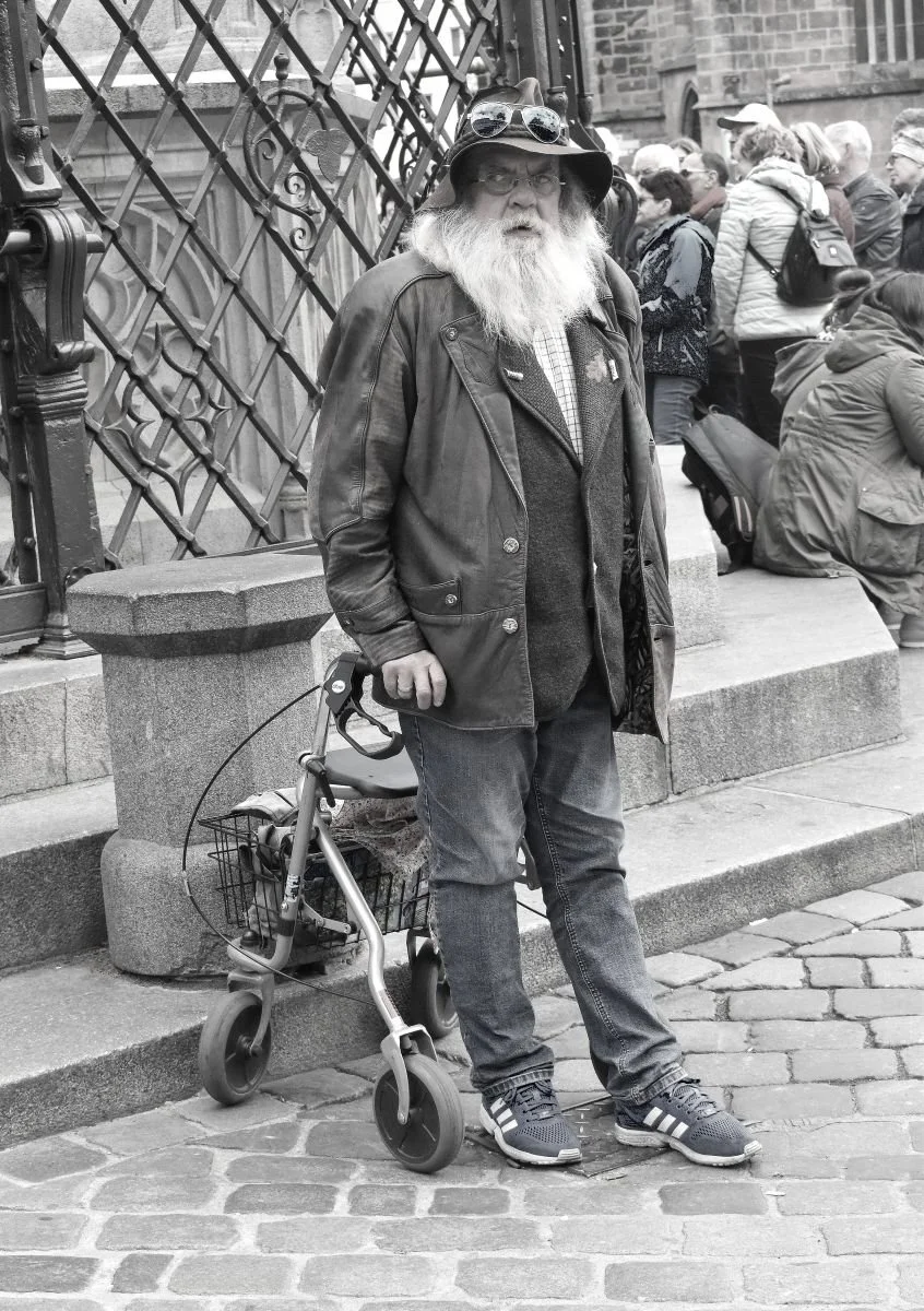 Merit - 8---David-Harries---Watching-the-world-go-by
