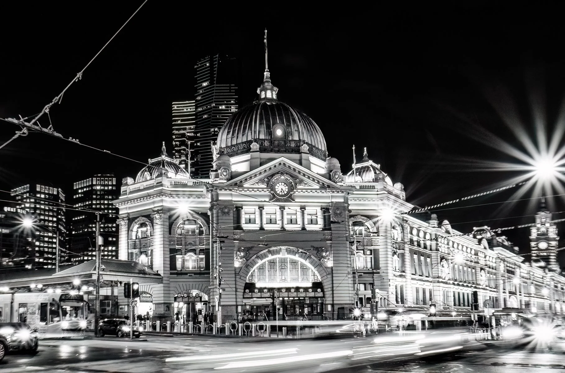 Highly Commended - 6---Victoria-McDonald---Flinders-Street-Station-By-Night-PRINT