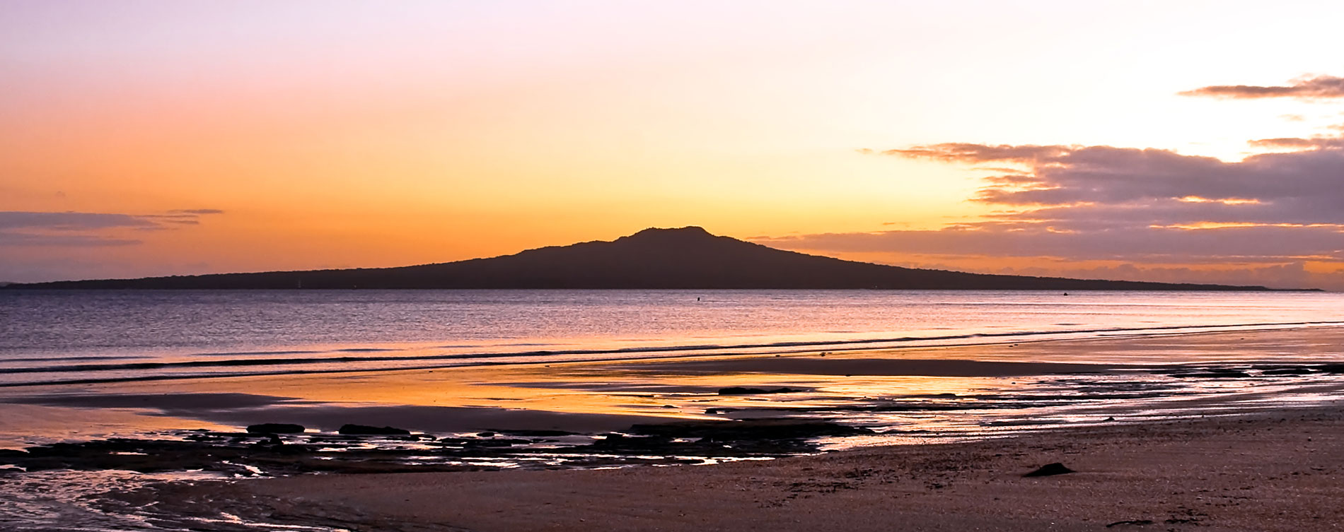 Rangitoto_Island_Sunset.jpg