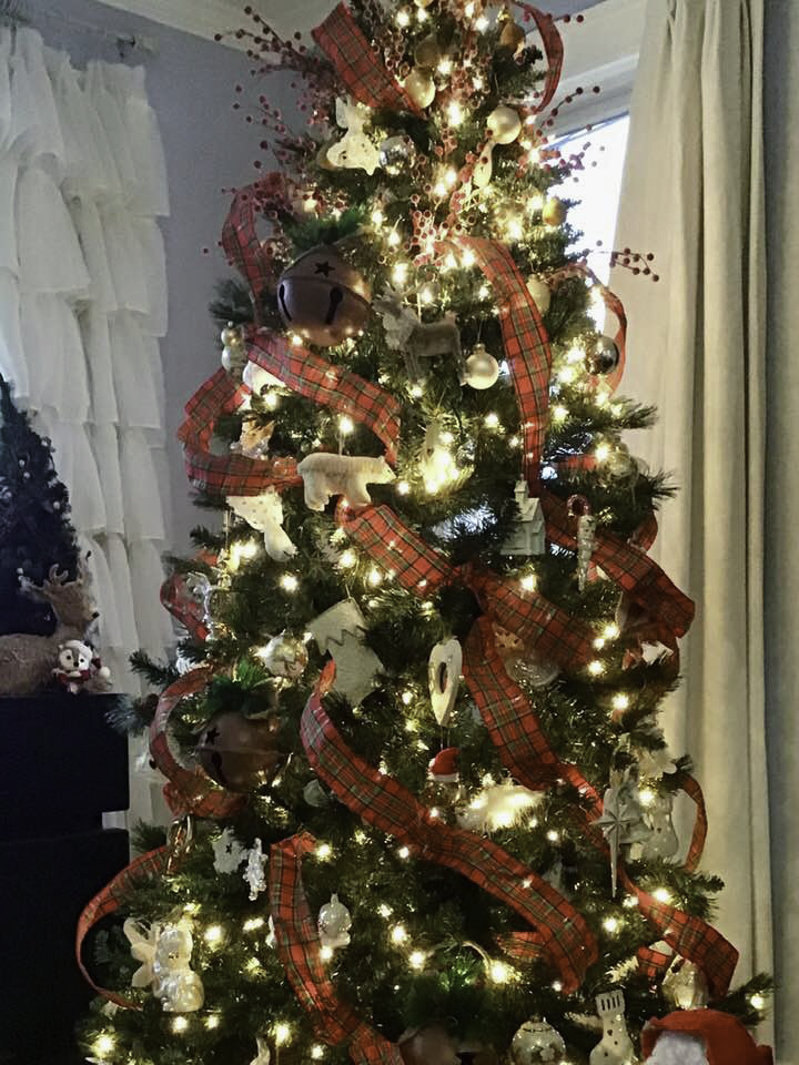 Living Room Tree 2019