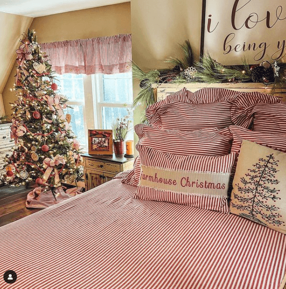How To Decorate Bedrooms for Christmas: 50+ Magical Inspirations for ...