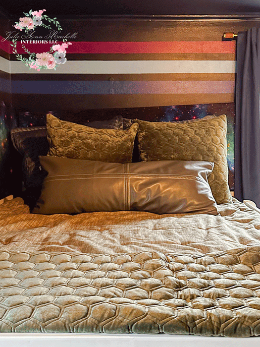 unpacking-beddys-remington-bedding-22.png