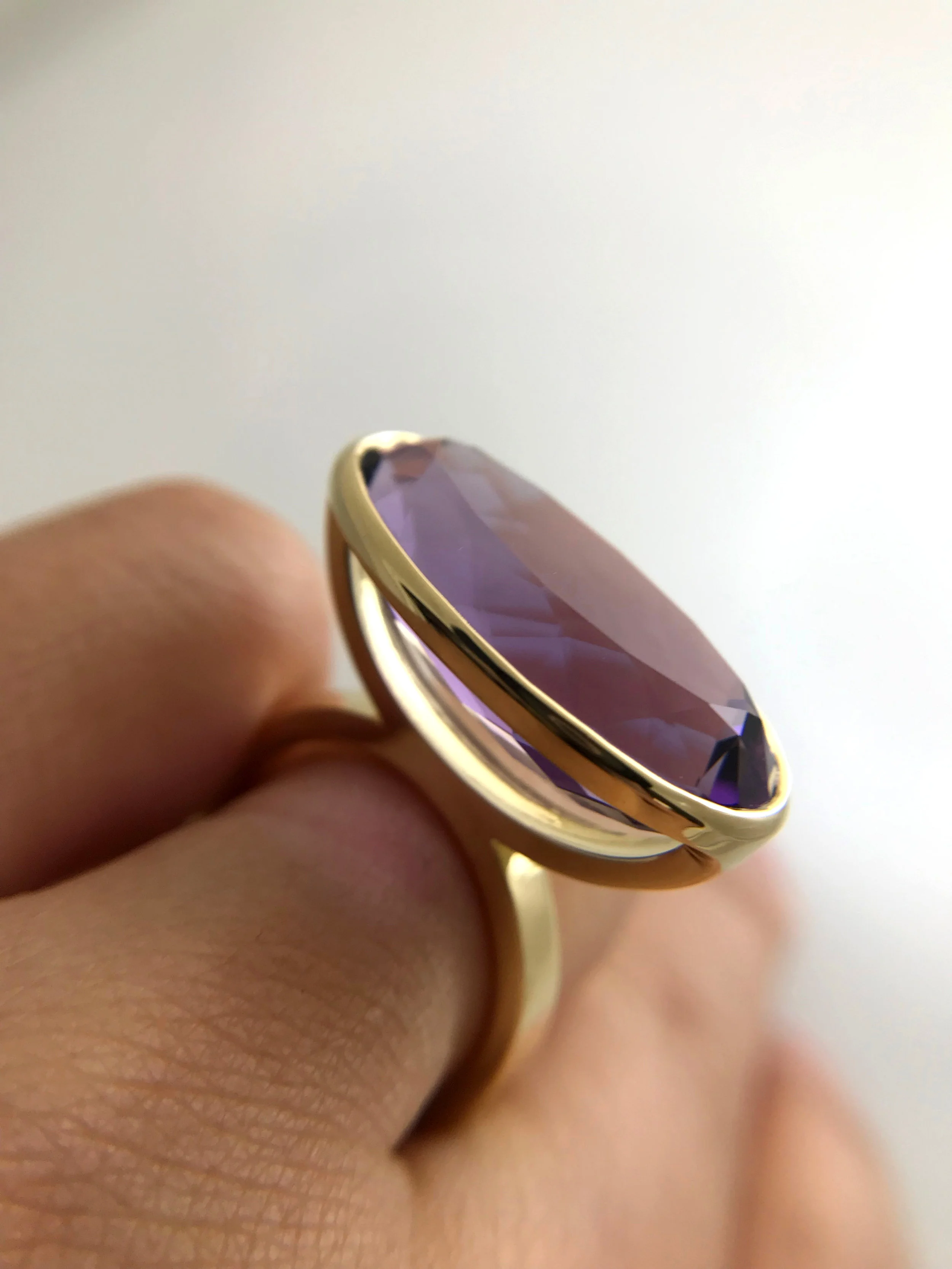 PENDULUM amethyst gemstone gold cocktail ring