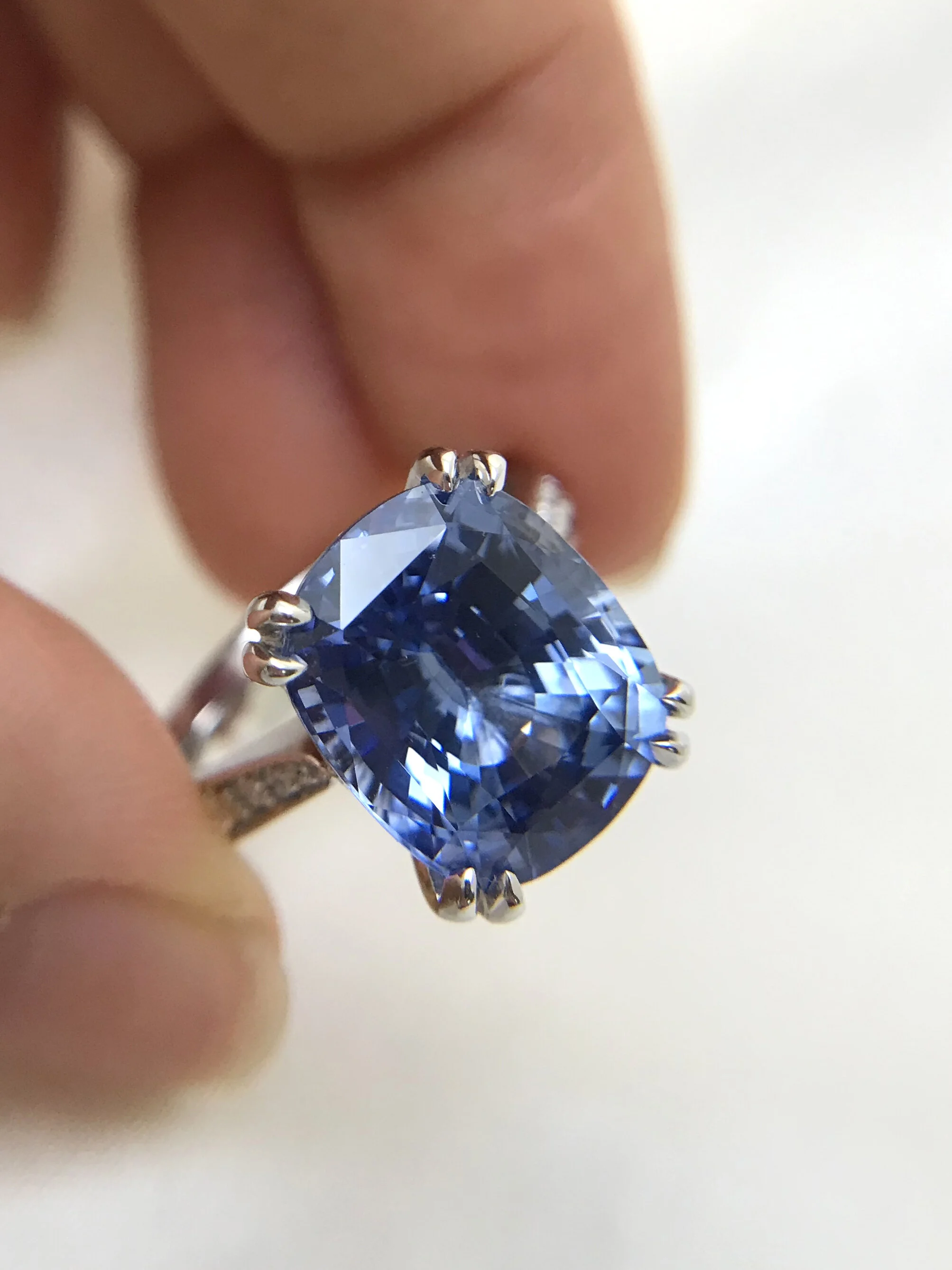 Ceylon Ceylonese Sapphire cushion cut engagement cocktail ring