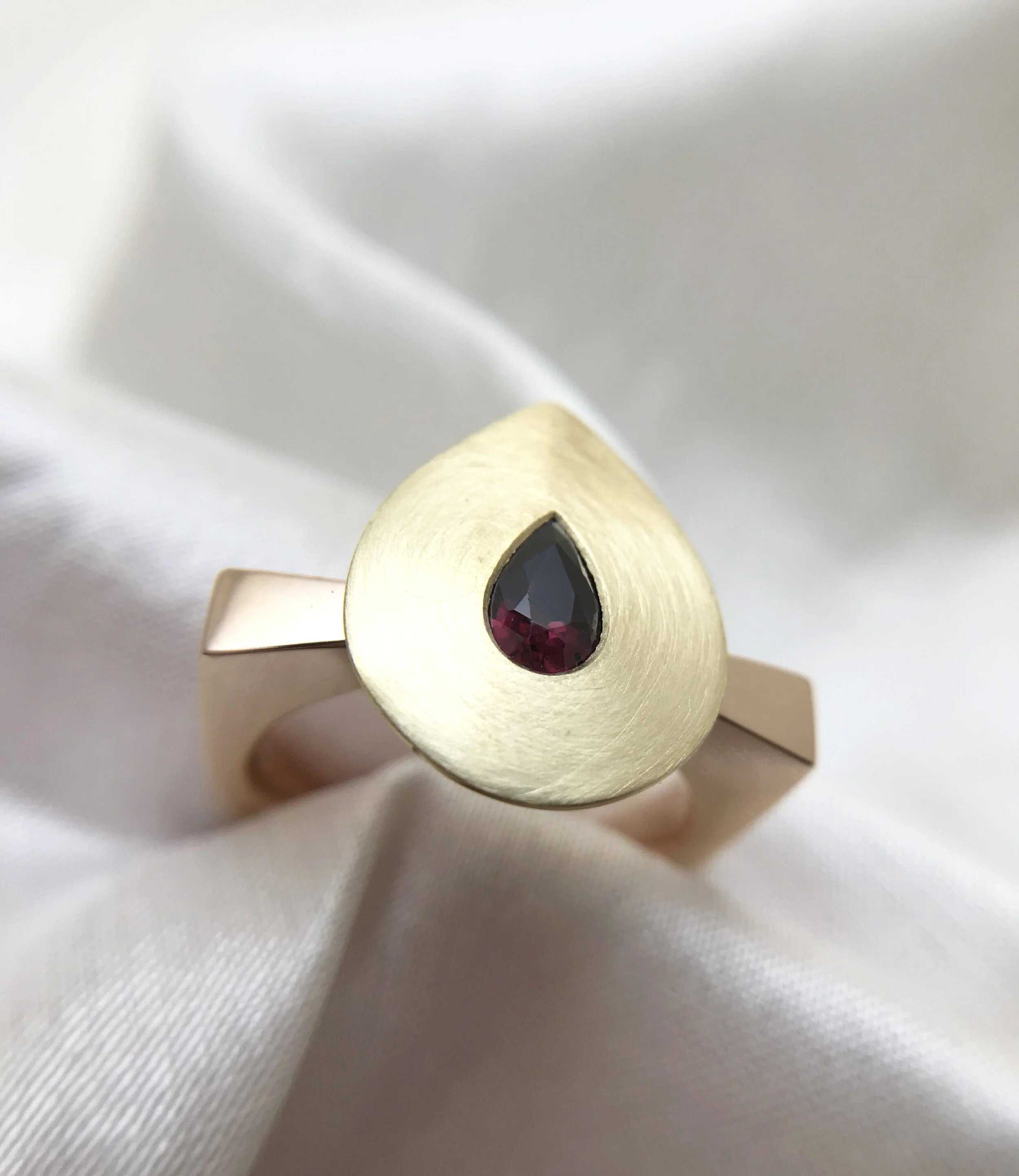 UMA-rubysignet-ring3.jpg