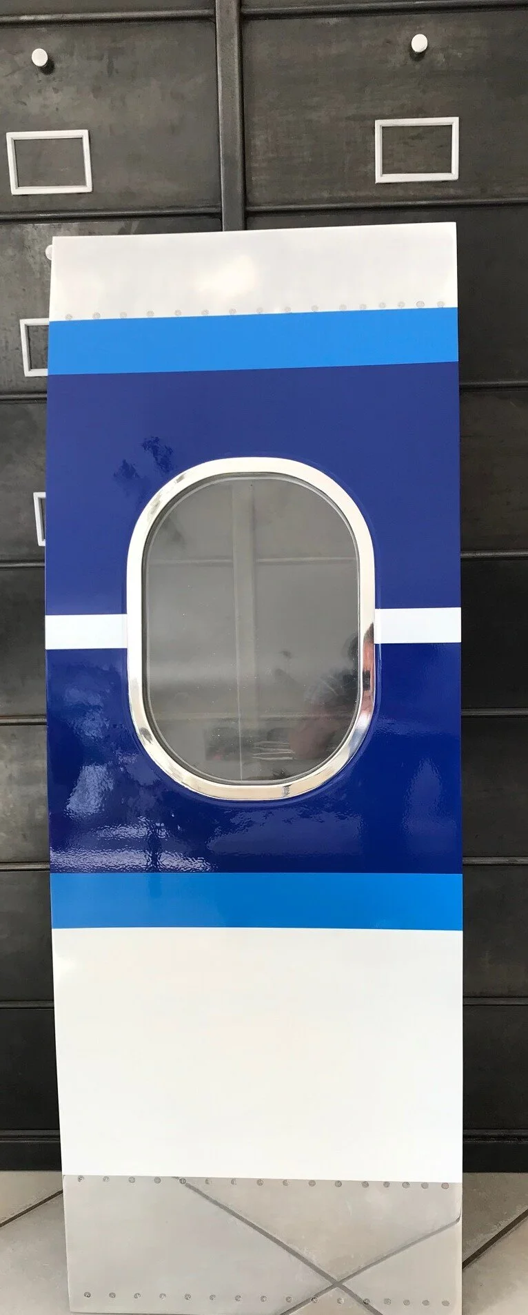 Panneau Avion Fuselage Carlingue 1 Hublot Airbus A340 poli miroir peint bleu/blanc