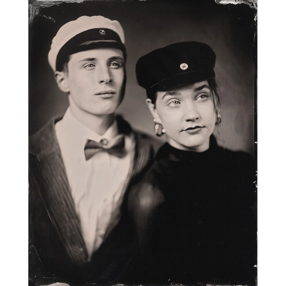 Potretti

#helsinki #finland #wetplate #wetplatecollodion #portrait #8x10 #analogphotography #portrait #portraiteuryscop #largeformat #voigtlander #420mm #largeformat @chamonixviewcamera #tintype #ferrotype #m&auml;rk&auml;levy #m&auml;rk&auml;levyko