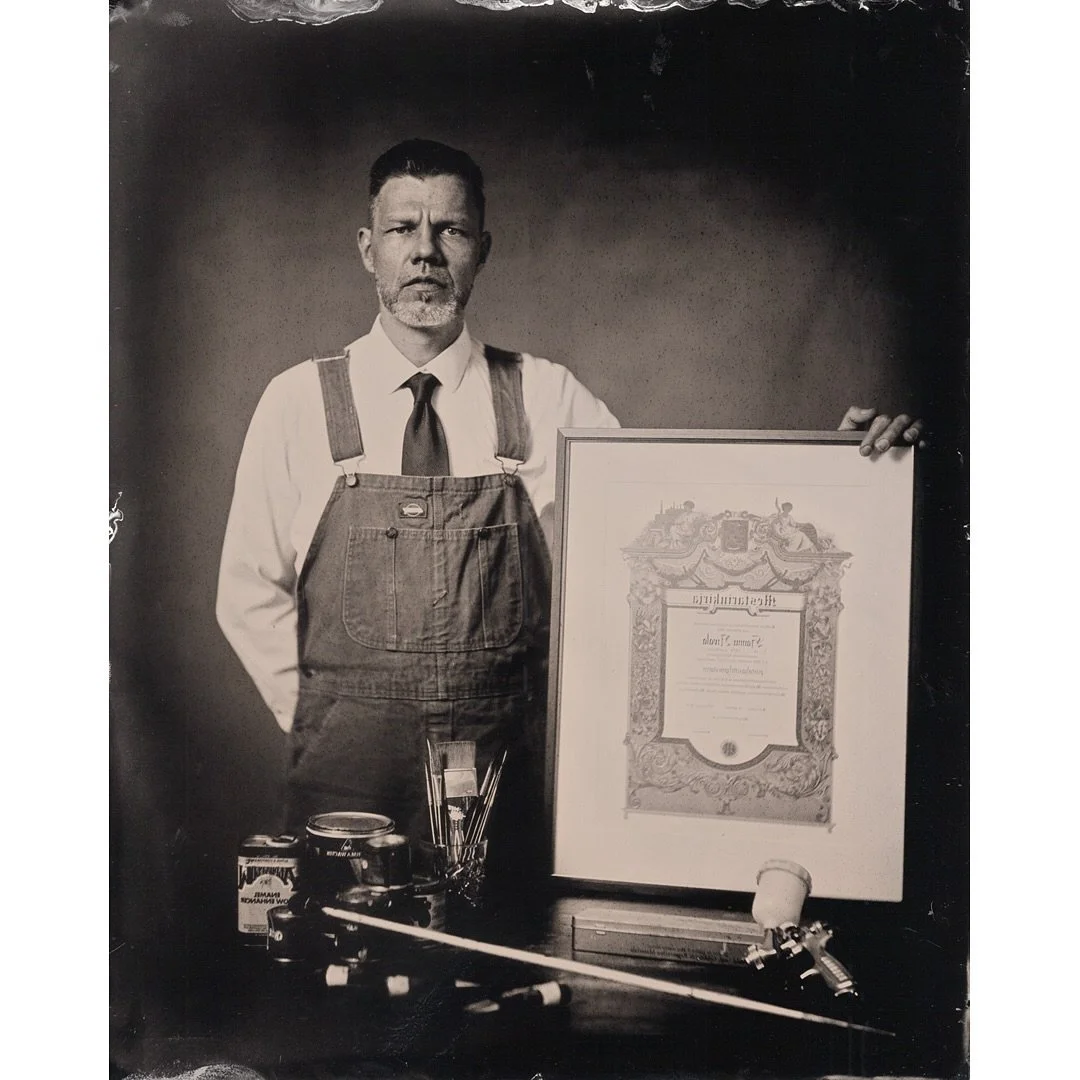 Potretti

#helsinki #finland #wetplate #wetplatecollodion #portrait #8x10 #analogphotography #portrait #portraiteuryscop #largeformat #voigtlander #420mm #largeformat @chamonixviewcamera #tintype #ferrotype #m&auml;rk&auml;levy #m&auml;rk&auml;levyko