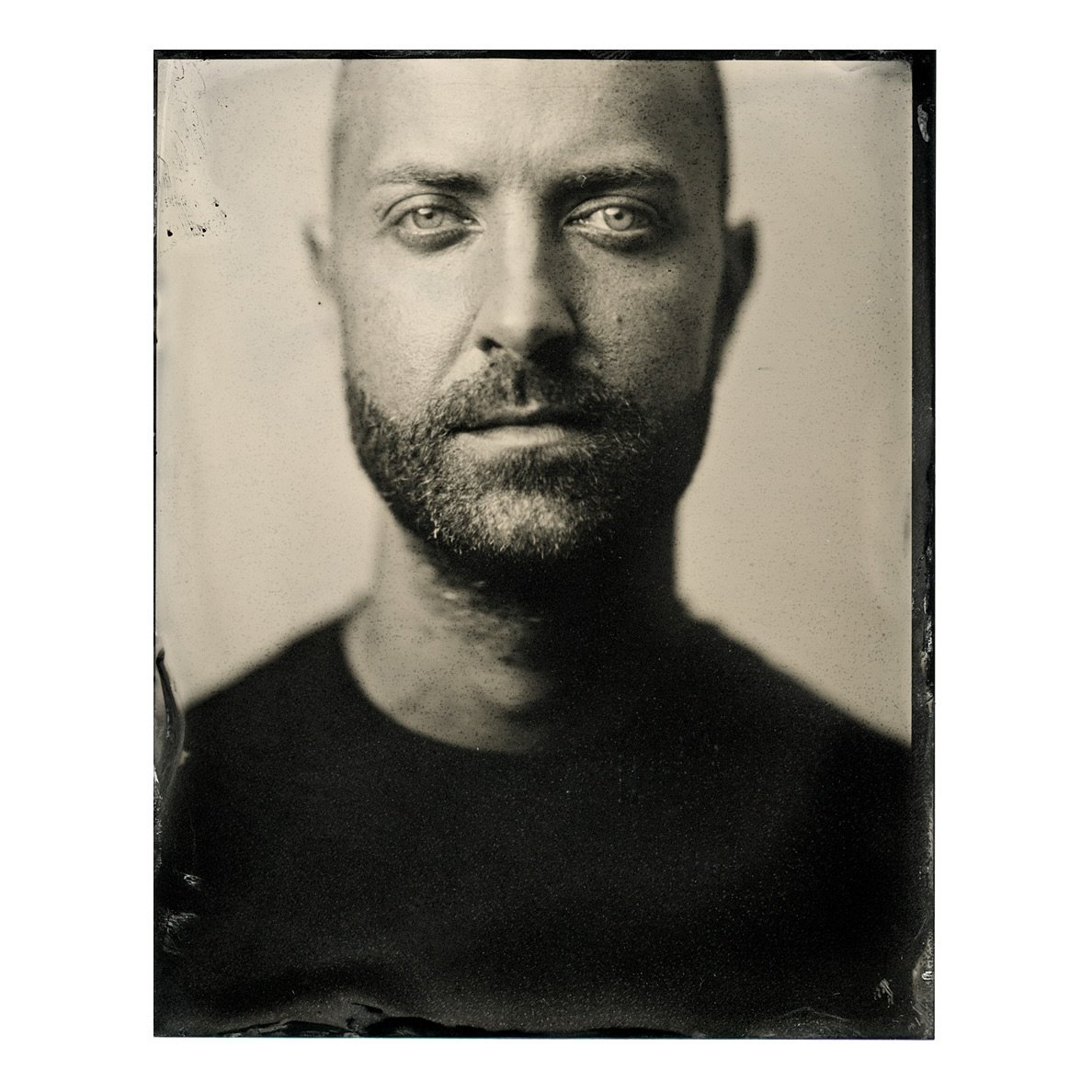 Potretti

#helsinki #finland #wetplate #wetplatecollodion #portrait #4x5 #analogphotography #portrait #hugomeyer #largeformat #270 #largeformat @chamonixviewcamera #tintype #ferrotype #m&auml;rk&auml;levy #m&auml;rk&auml;levykollodium #markorantanen 