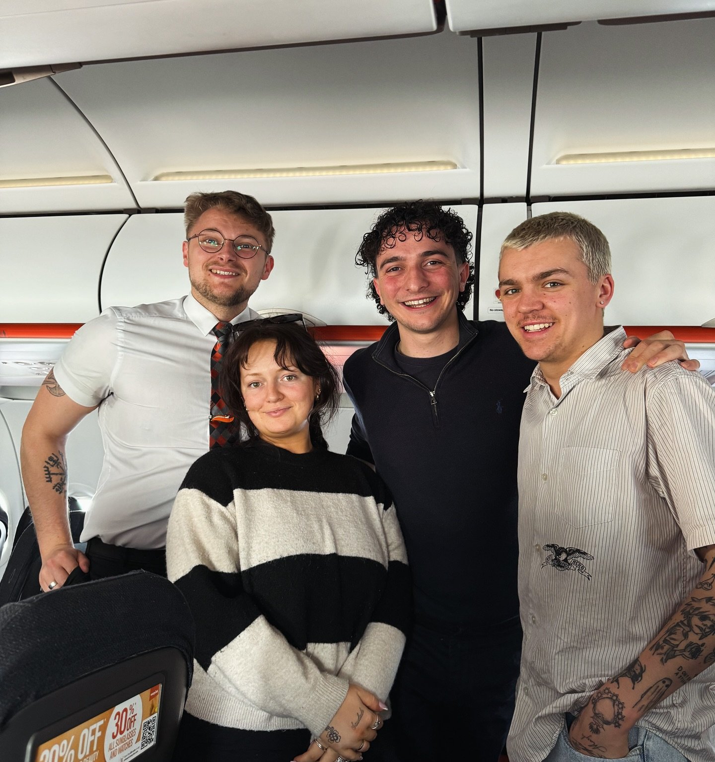 Luca, Ellie &amp; Jack jetted off this morning to the homeland 🇮🇹 to celebrate birthdays but also to try some fantastic new wines 🍷 that you&rsquo;ll be able to taste from our menu very soon! 🔥 

On their 6am flight, they were recognised by Tobi 