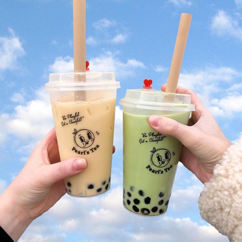 Grab some boba and watch it brighten up your day, or at least this gloomy Monday ☁️! 
...
📸: @erinhcohen @allicoh this one is a beauty!! 🤩✨🥲💎