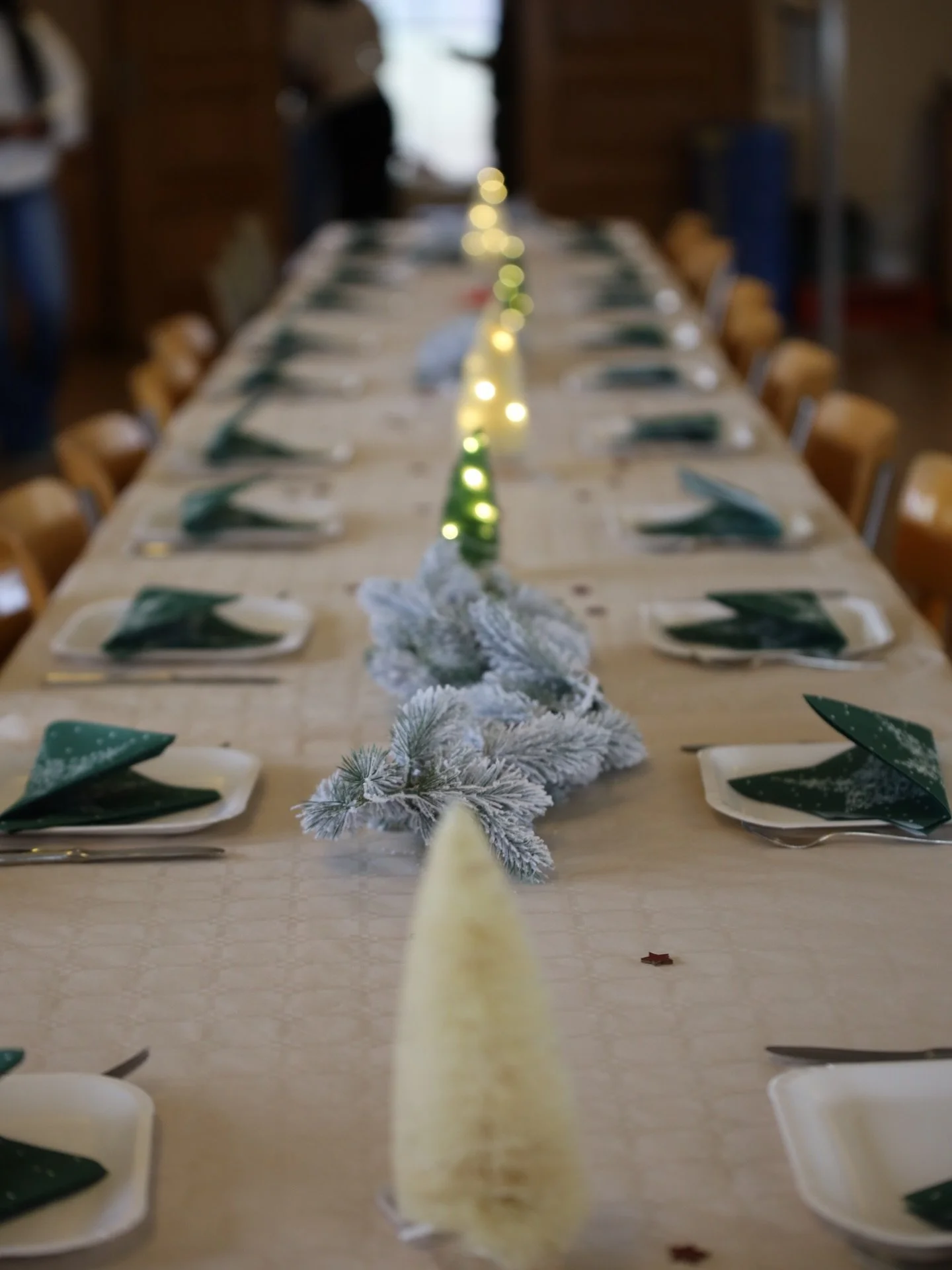 Hier nous avons v&eacute;cu notre traditionnel brunch de no&euml;l, avec beaucoup de joie, de rires et d&rsquo;amour. Merci &agrave; toutes/tous pour ce moment.

Yesterday we enjoyed our traditional Christmas brunch, filled with joy, laughter, and lo