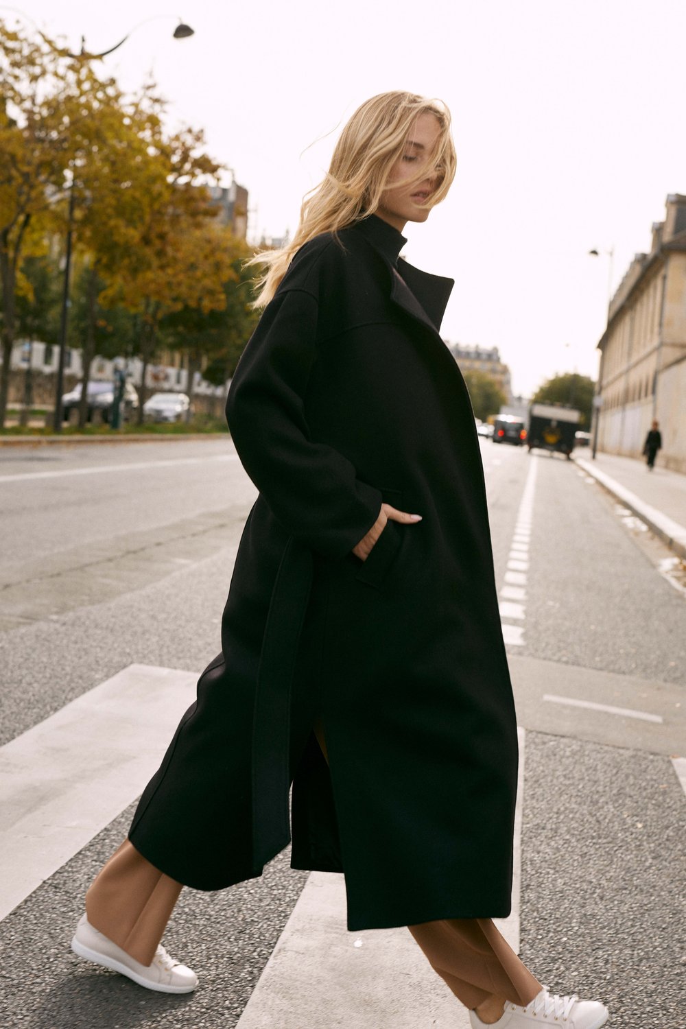 Look de grossesse : manteau doudou et pantalon en laine - L'Atelier d'Al