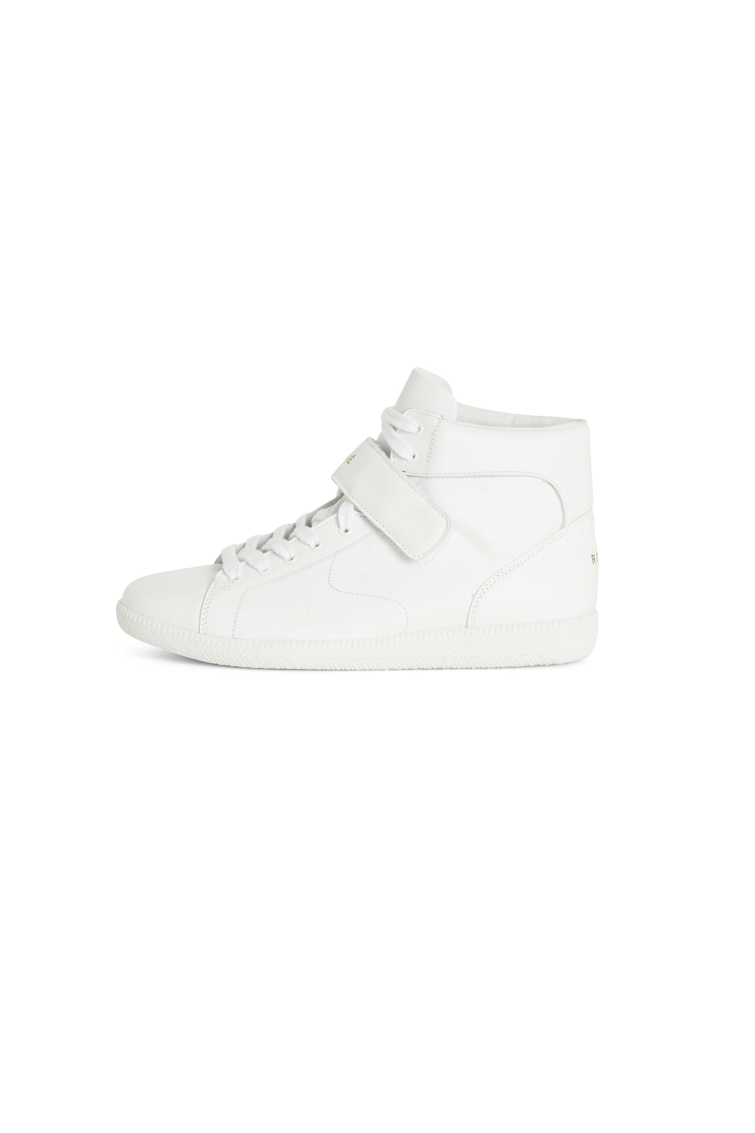 Les Dugommier - The Coolest High-Rise Sneakers with a Vintage Feel ...