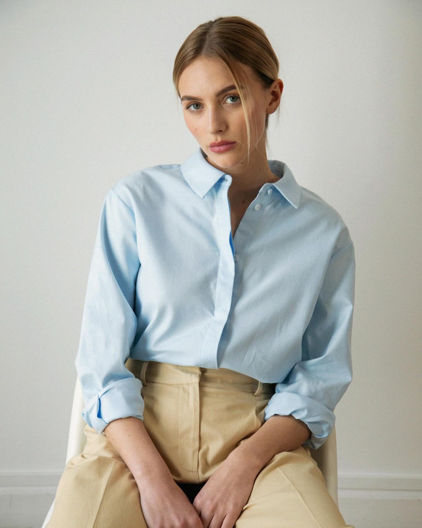 LE SEVRAN
Organic Cotton

We aim at creating timeless pieces, so our collections cater more to enduring style over passing trends, and still remain so desirable. In our wardrobe, we already had the boyfriend shirt, the preppy shirt, the oversized shi