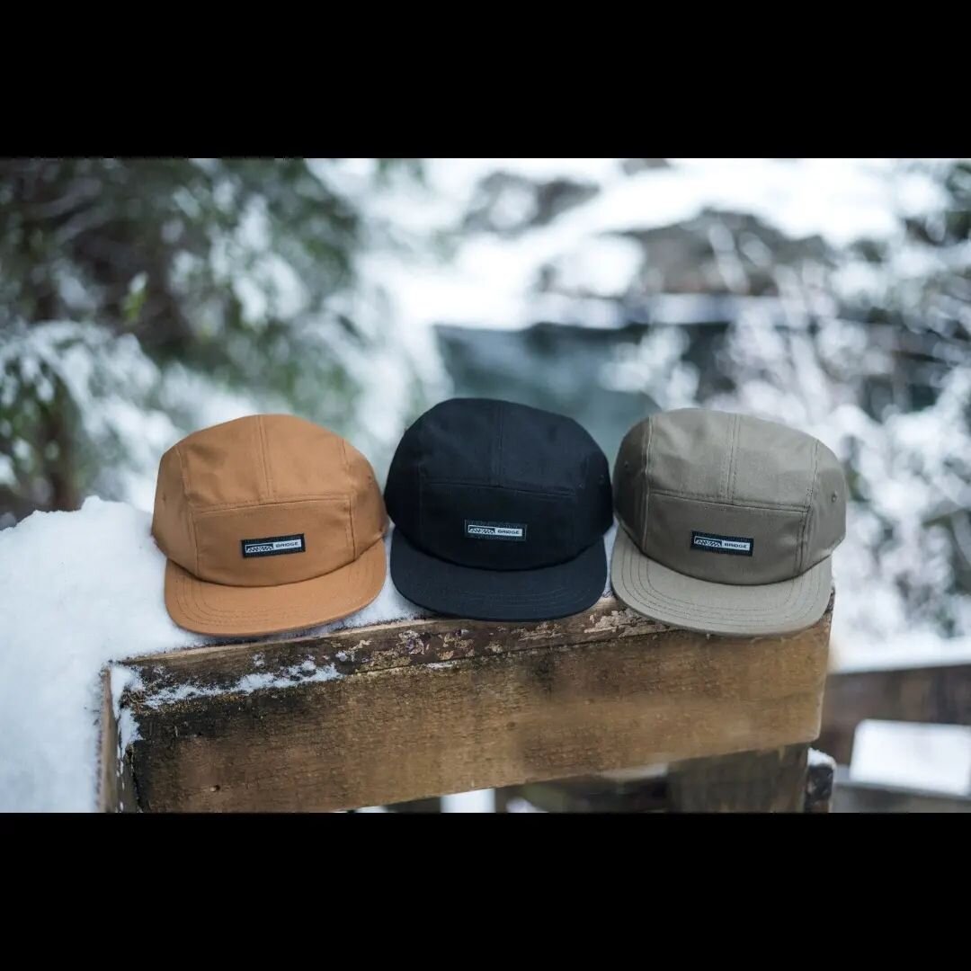 It's been a long time coming but hats are finally headed out the door! 5 panel and classic style hats are available.Reach out to your local dealer to hunt them down.

 📸@agoodisphoto 

#bridgeflylines #bridgeflyfishing #steelheadfishing #steelhead #